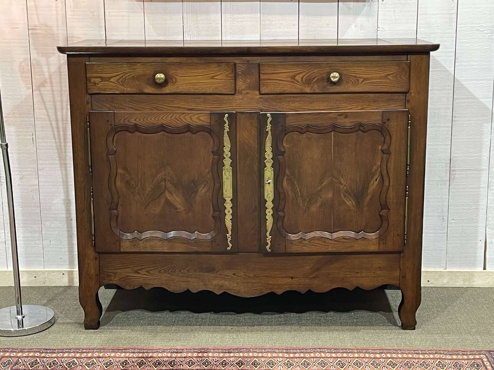 Buffet breton en châtaignier début XXème