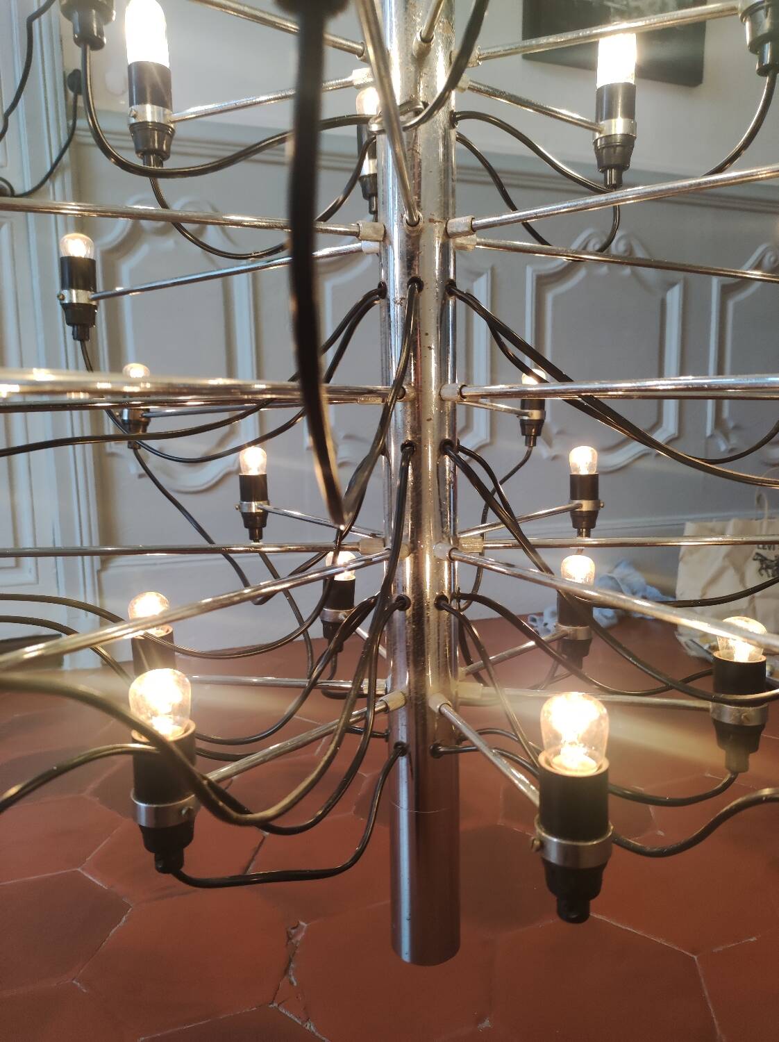 2097-30 bulb pendant light Gino Sarfatti from the 70s Arteluce