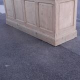 Counter trade furniture