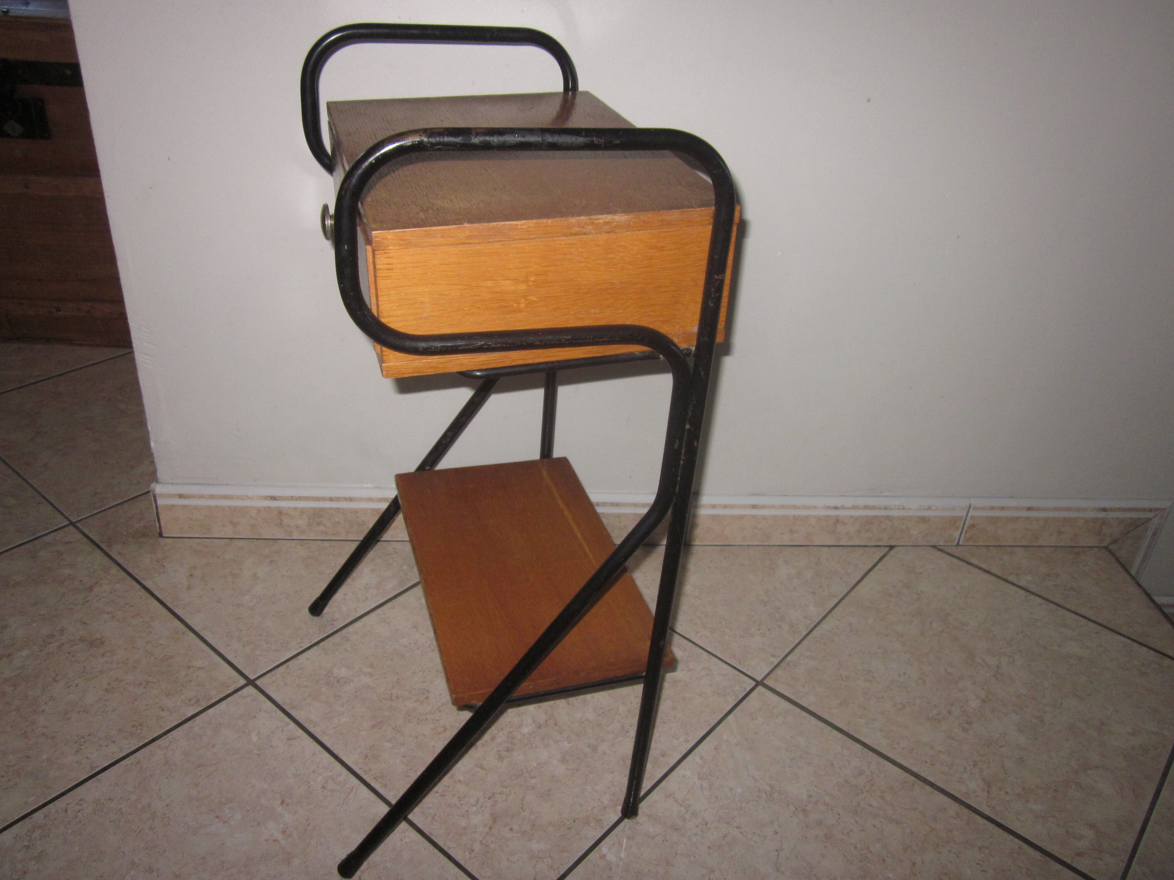 Bedside table of the years 50-60