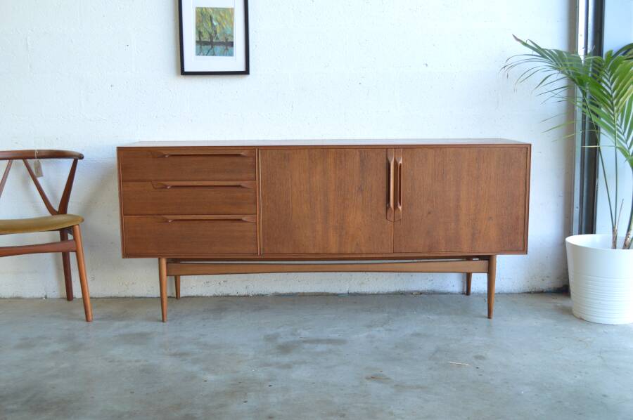 Teak sideboard by McIntosh 176 cm