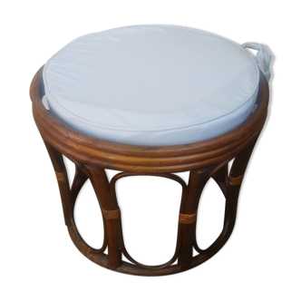 Rattan pouf with cushion