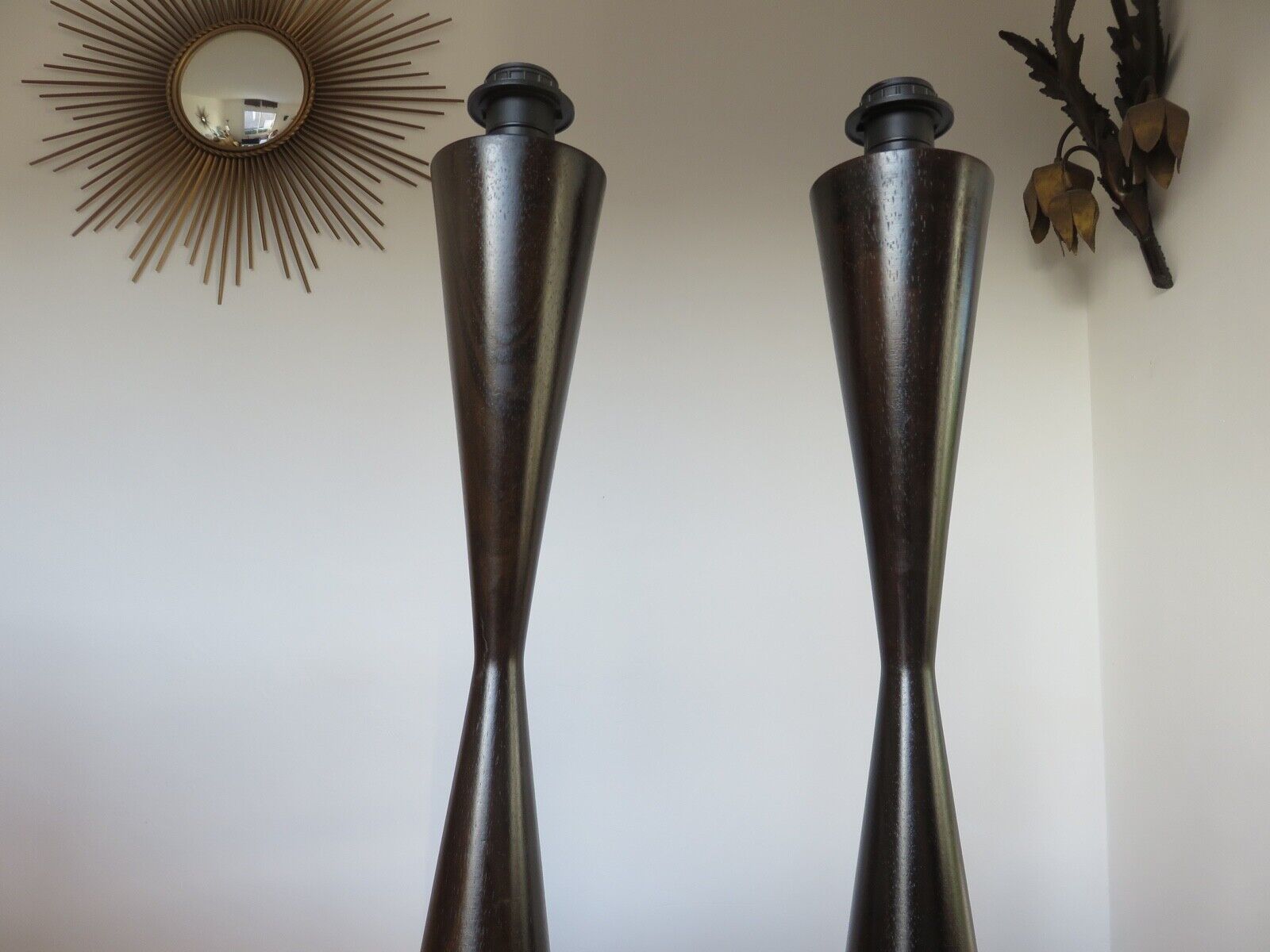 Pair of wooden diabolo lamps workshop lumen 80s