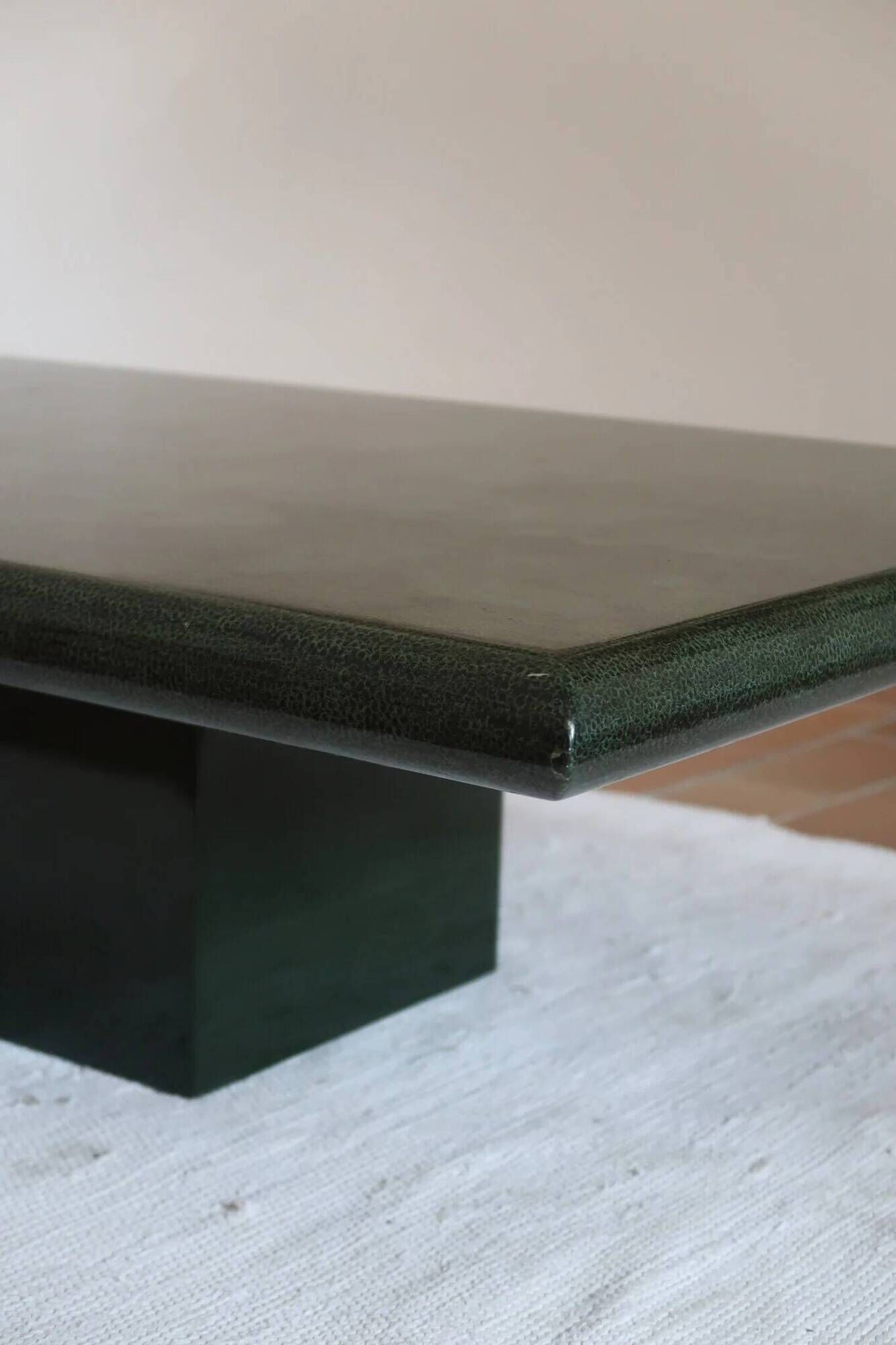 Green coffee table attributed to Jean-Claude Mahey, Roche Bobois.