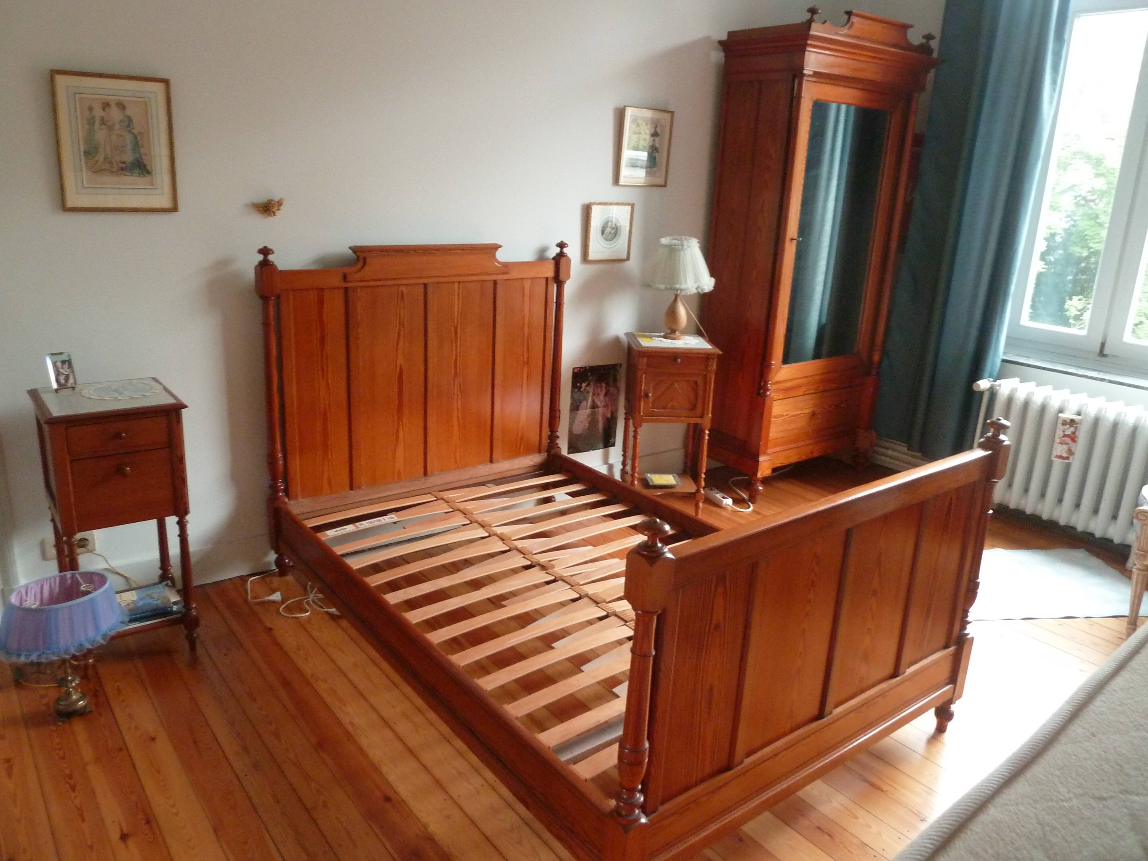 Single wooden bed in pitch pine