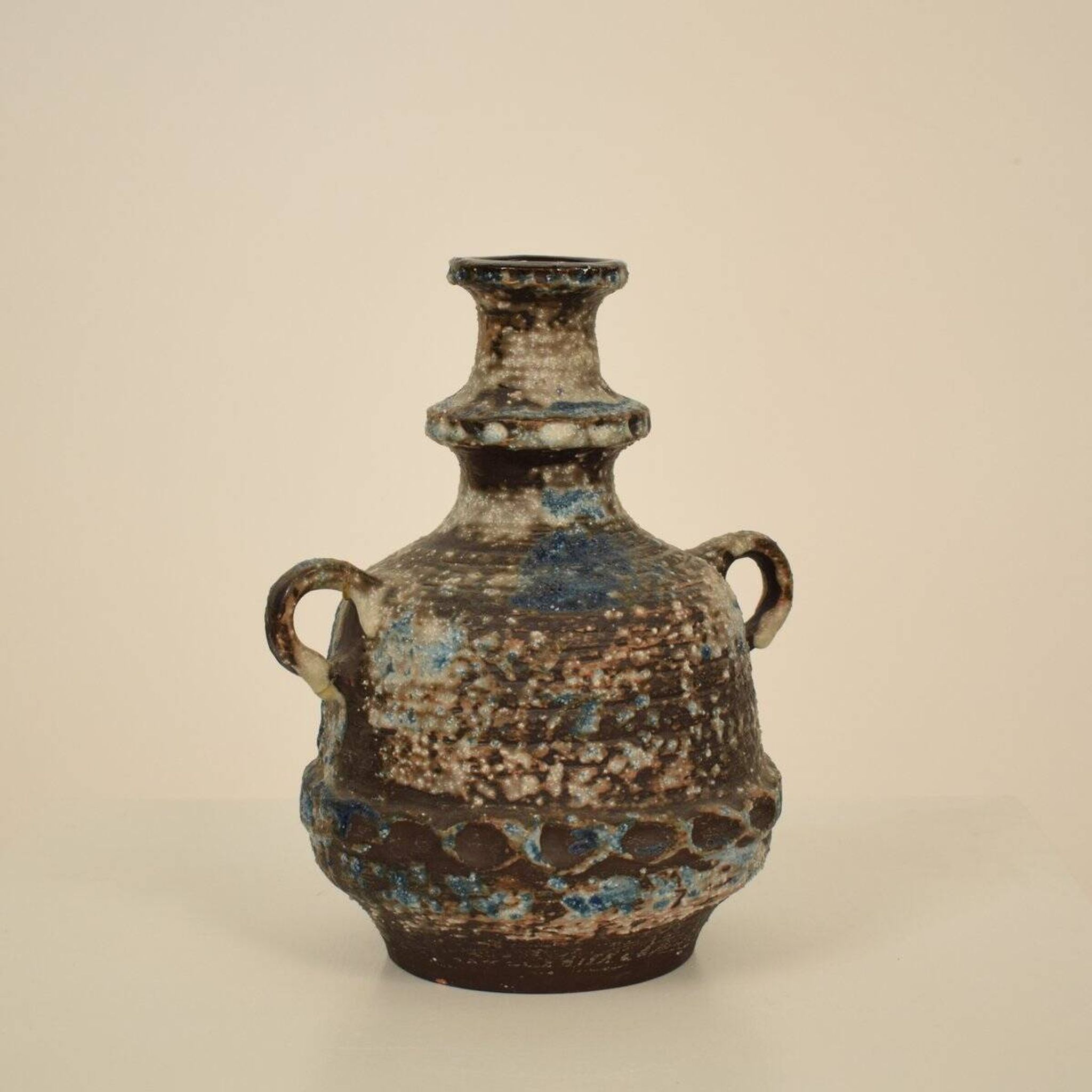 Vase amphore en céramique bleue, brune, verte et blanche, années 1970