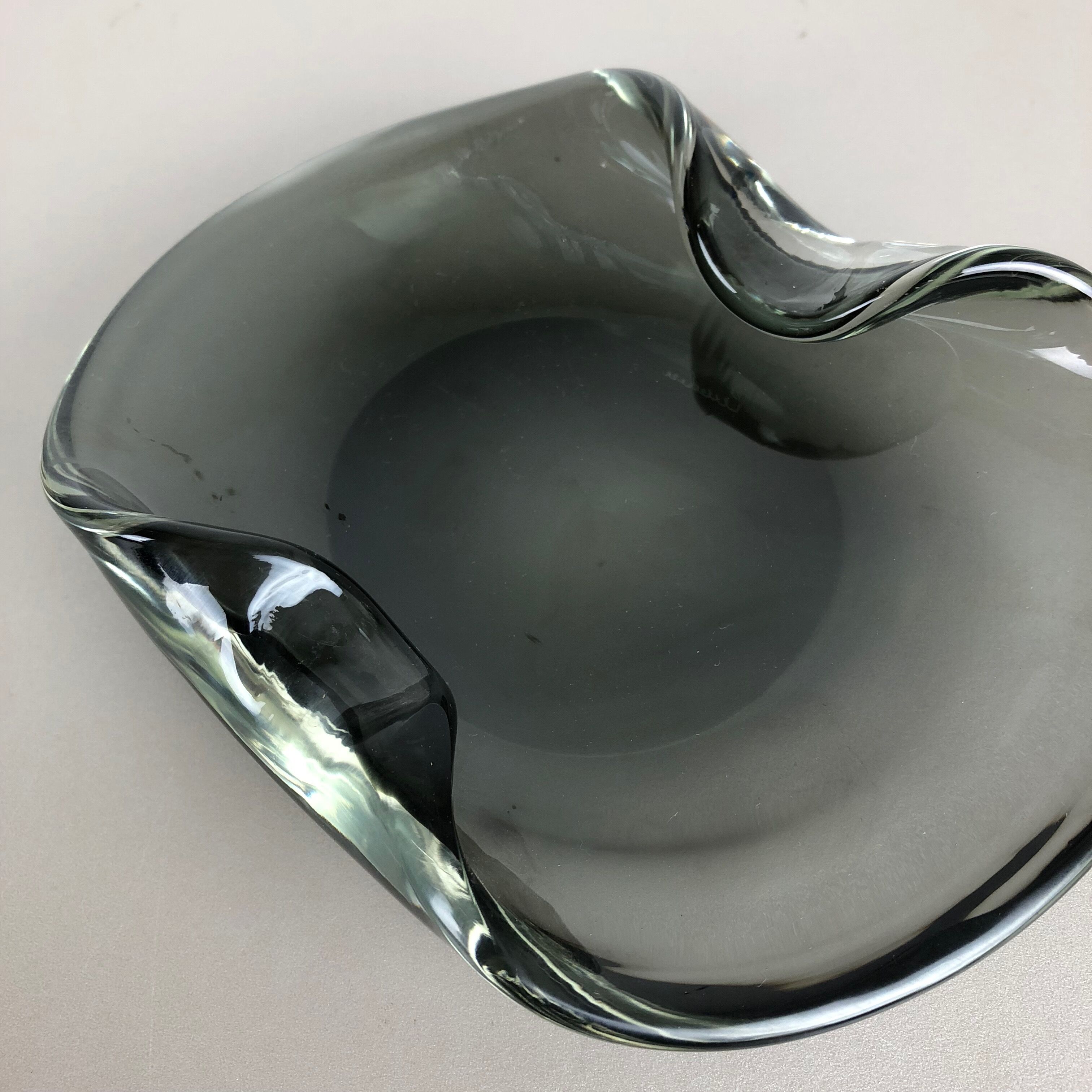 Murano glass shell bowl Antonio da Ros, Cenedese Italy 1960s No1