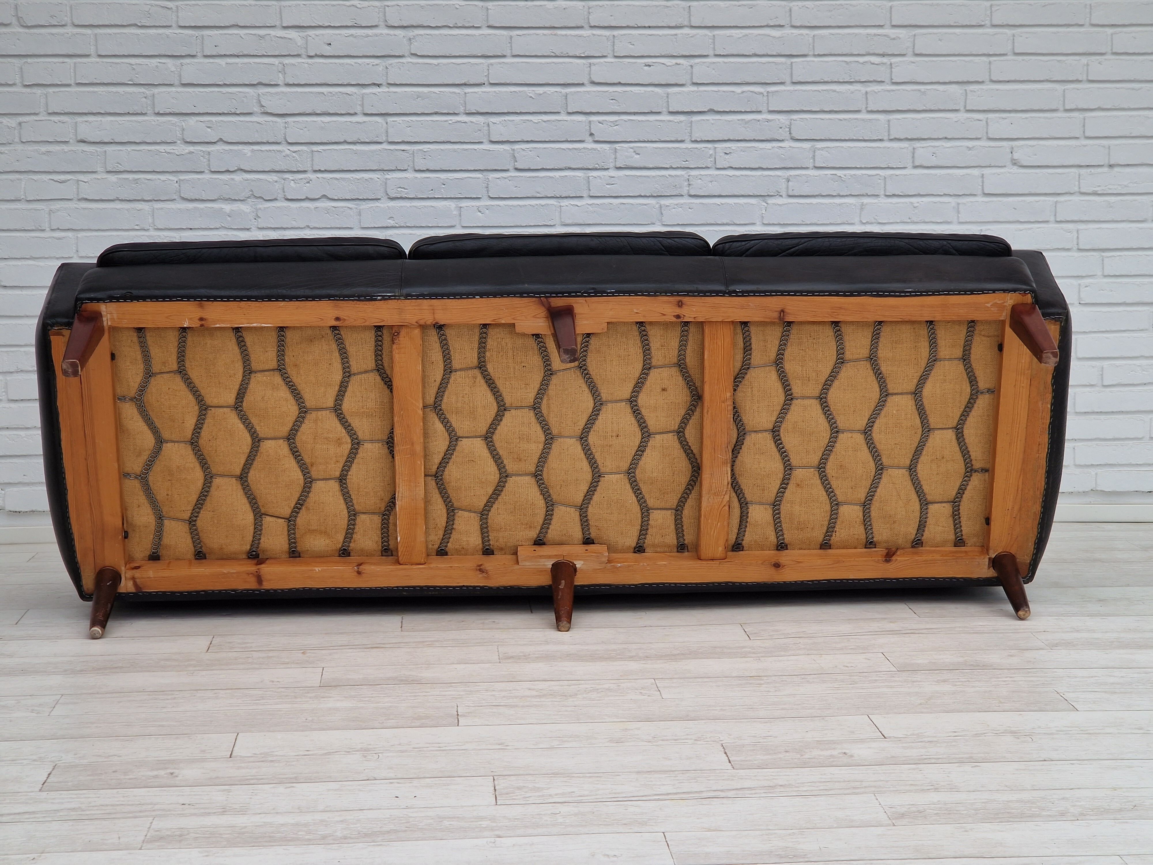Sofa Vejen Polstermøbelfabrik, 1970s, Danish design