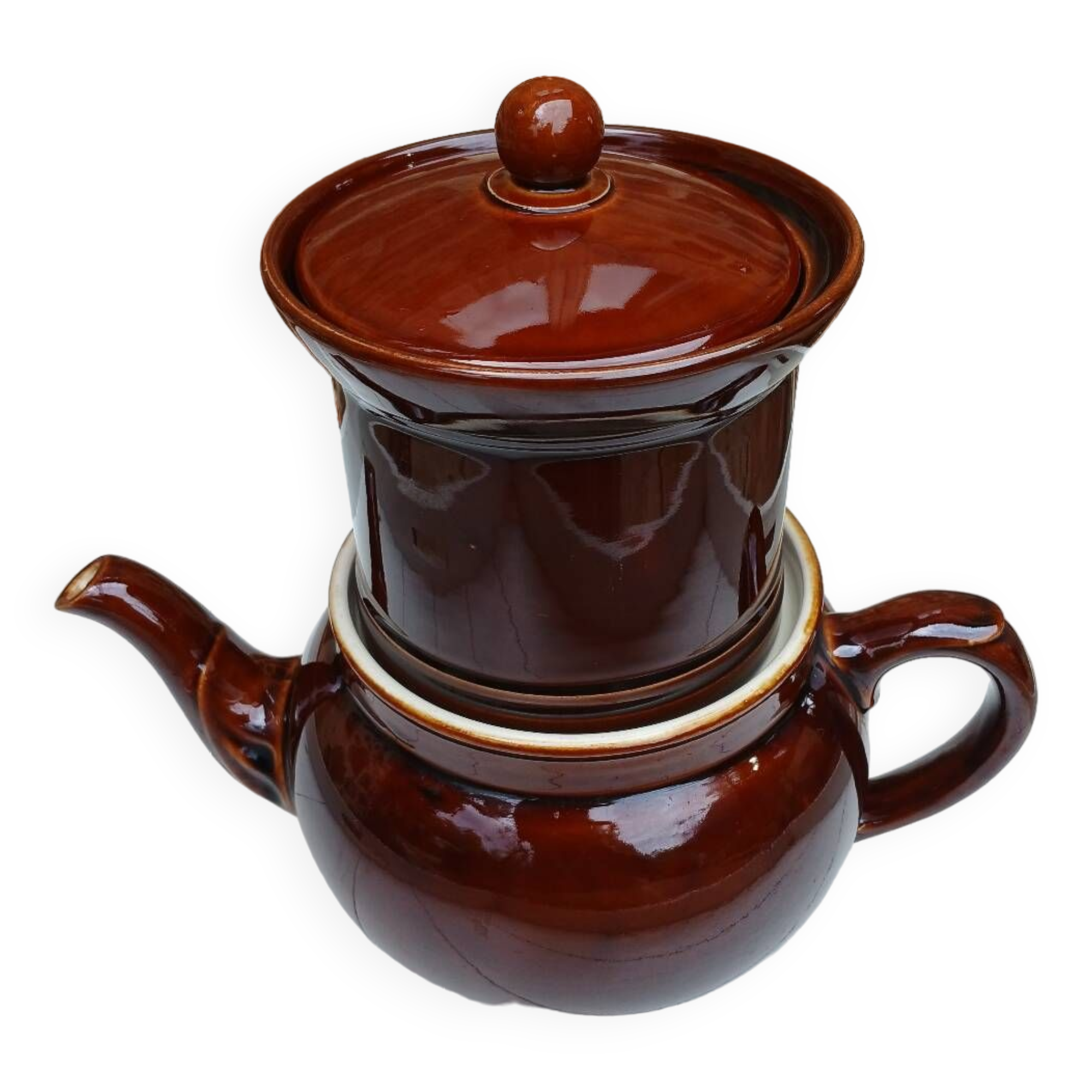 Old coffee maker with filter and 2 lids