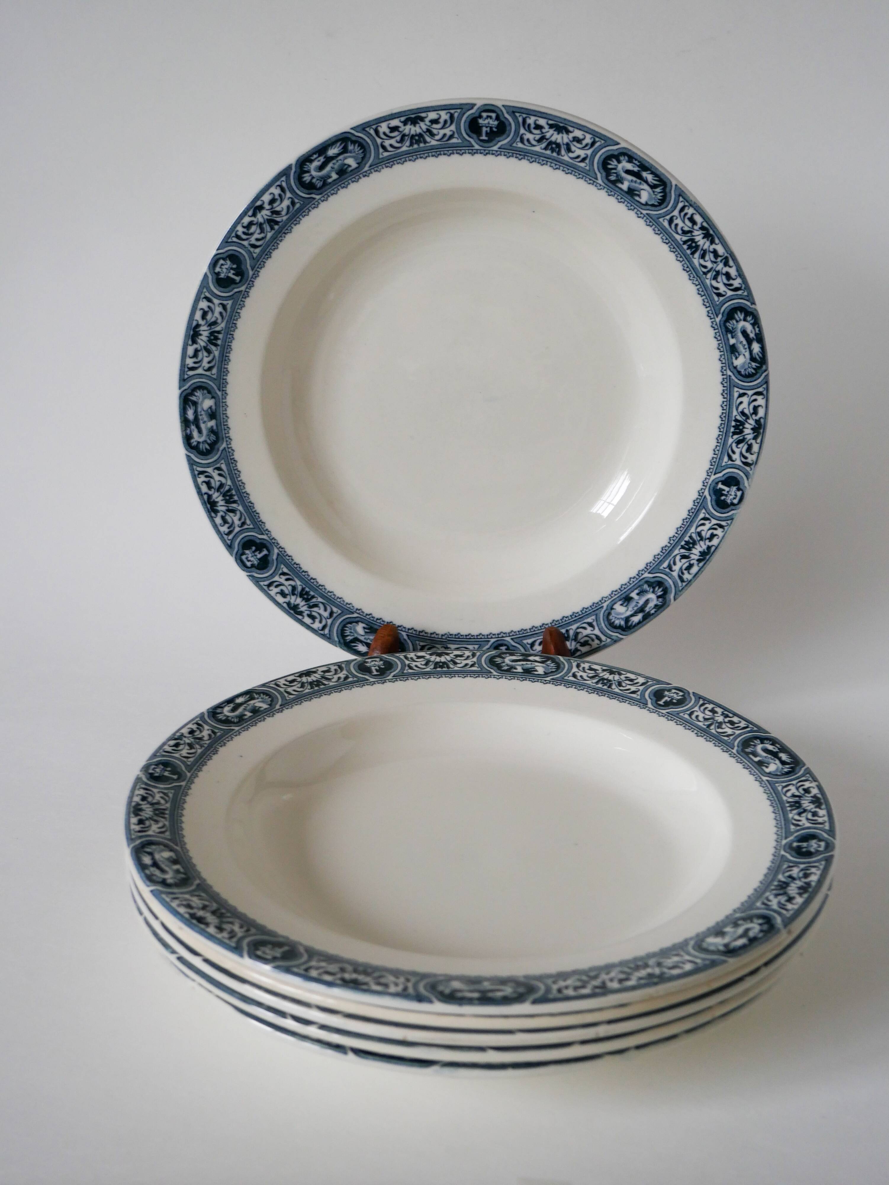 Set of 6 semi-deep plates in terre de fer salins model françois 1st 19th century