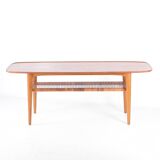 Table basse en bois et rotin