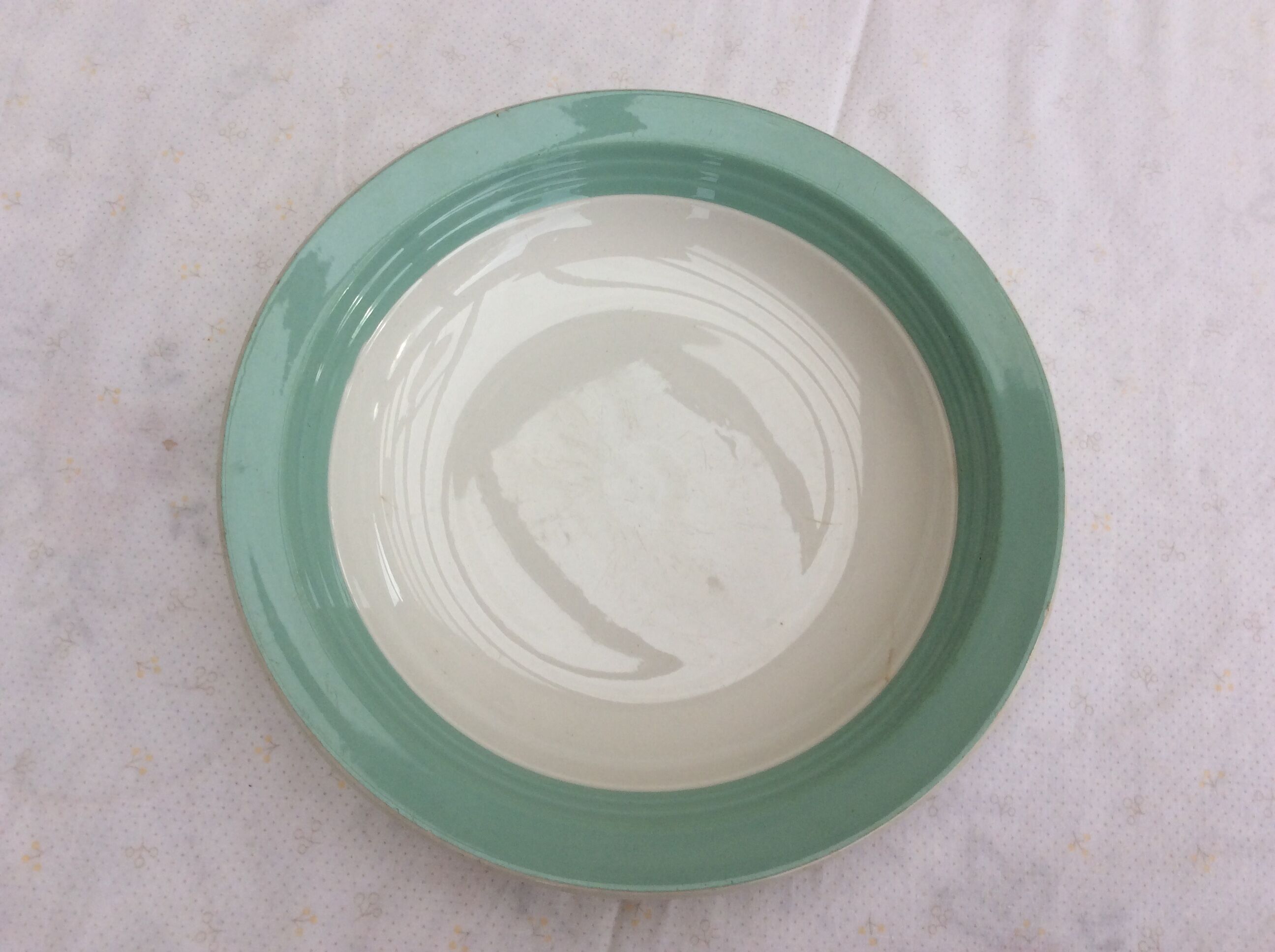 Hollow round dish Ceranord St-Amand semi-porcelain