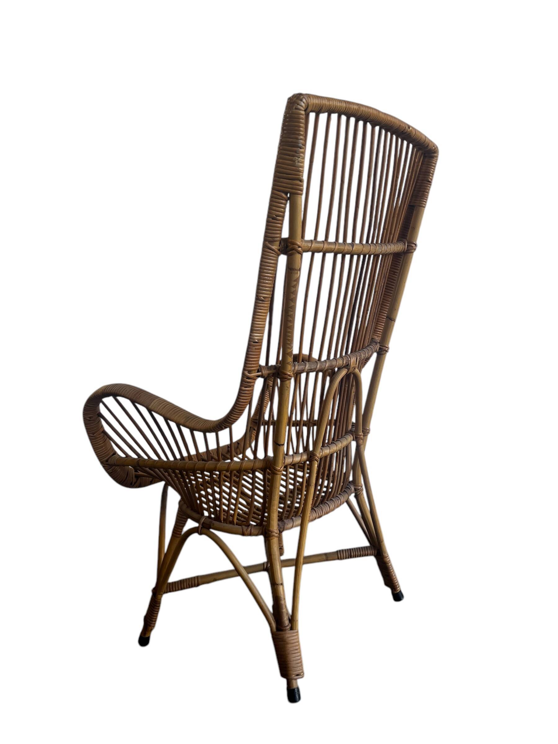 Vintage wicker chair/single seat/armchair