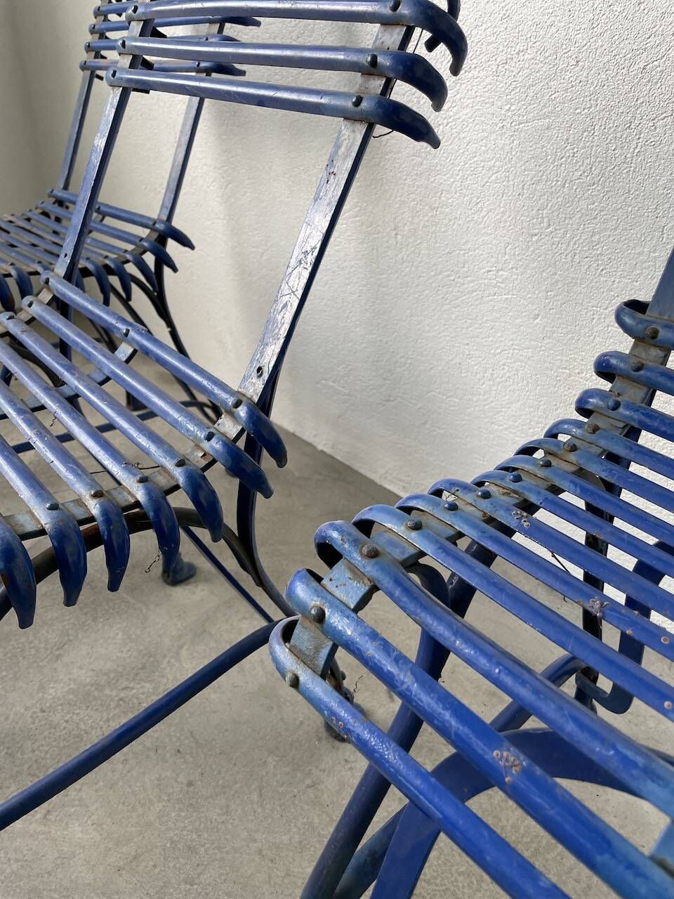 Series of 4 Arras chairs 1900