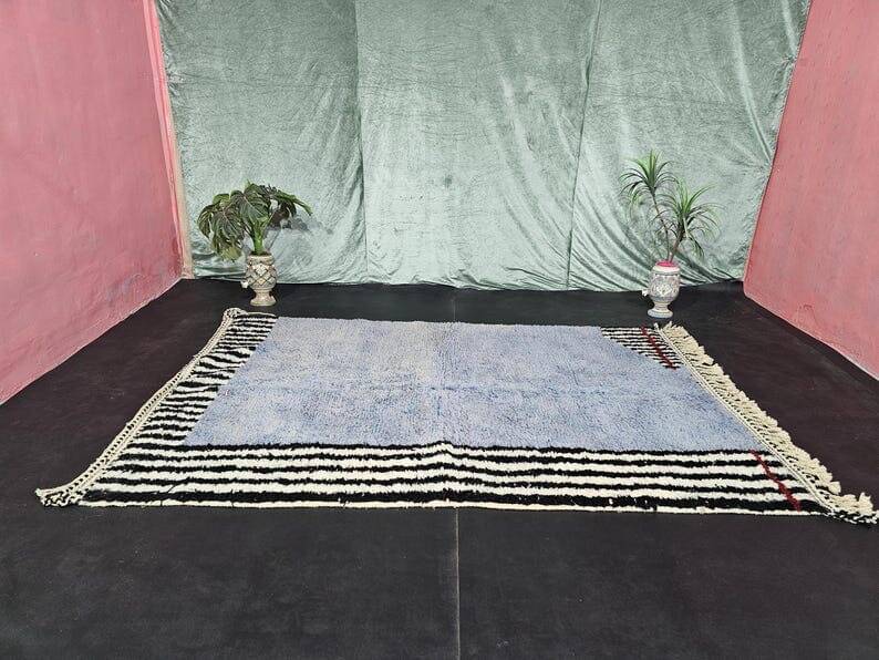 Handmade traditional Berber rug size 140 x 260 cm