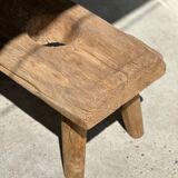 Side table in blond teak openwork tray