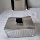 Biscuit tin on its mirrored tray, 1920