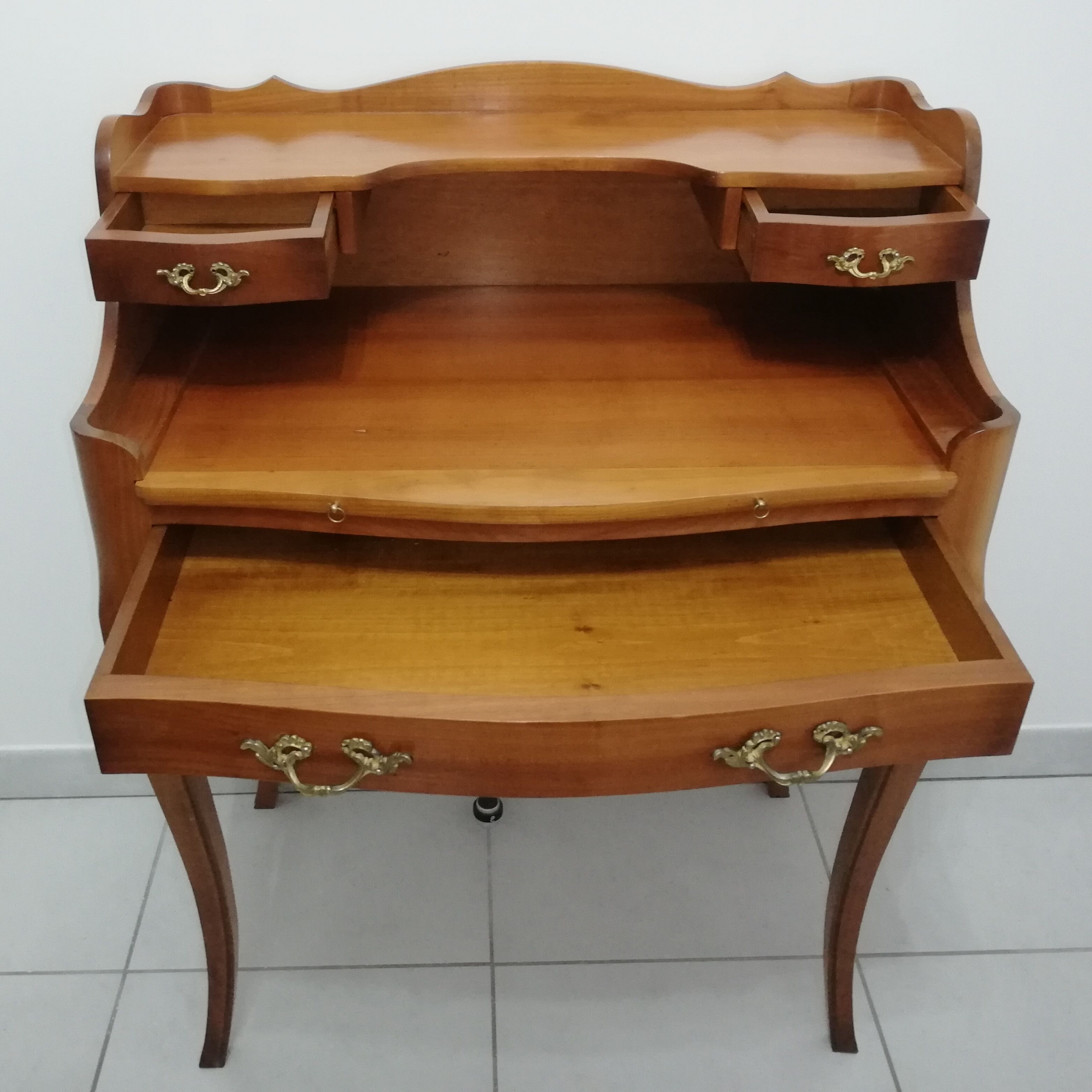 Desk or secretary with slippery tray Louis XV style