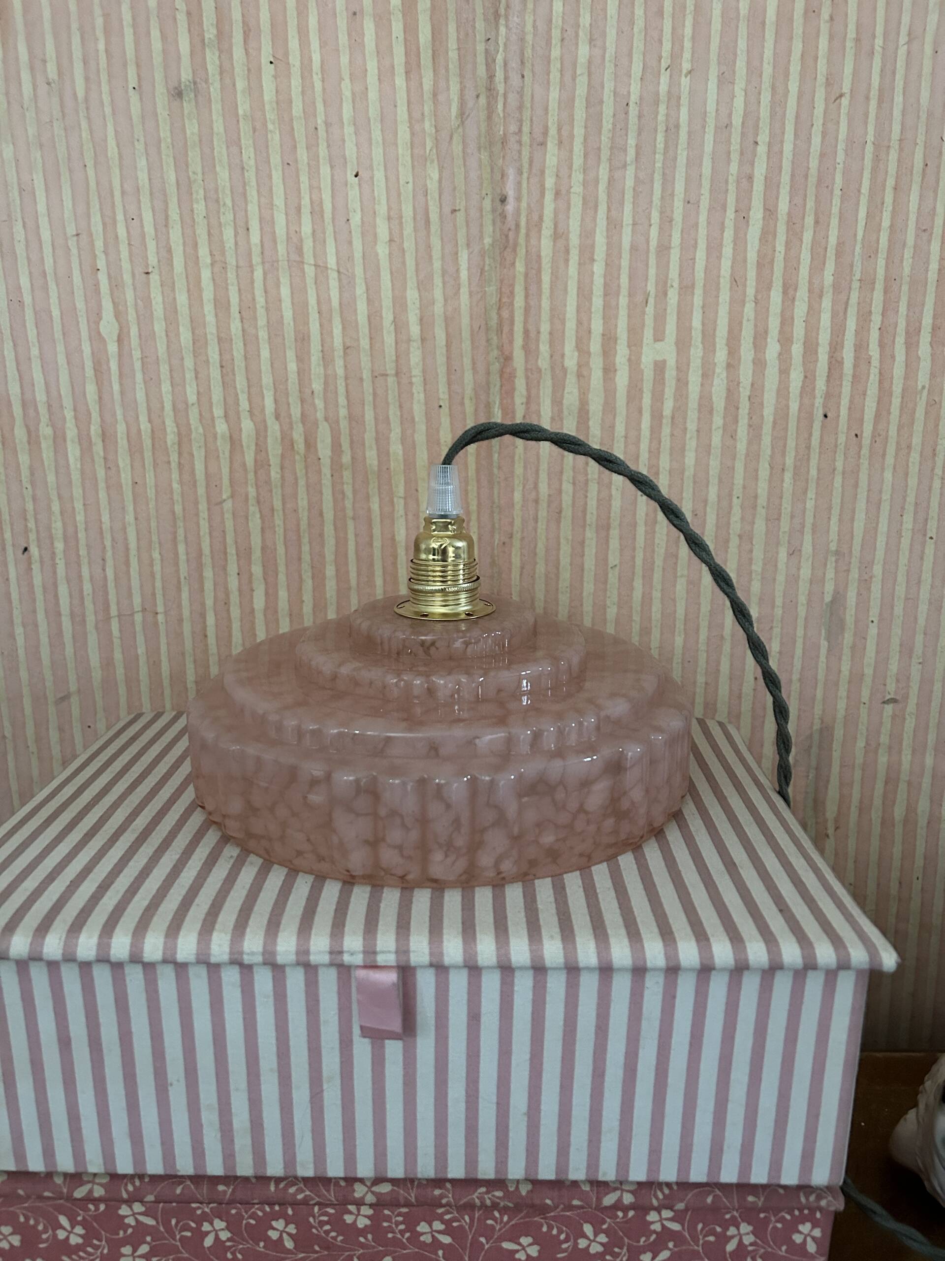 Pink Clichy glass portable lamp