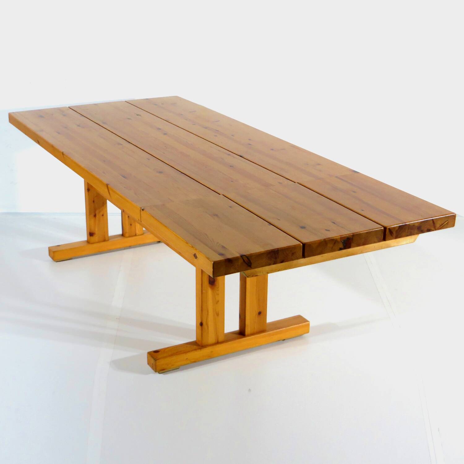 Extendable Danish vintage design dining table in solid pine by Thorsø Møbelfabrik, 1960s