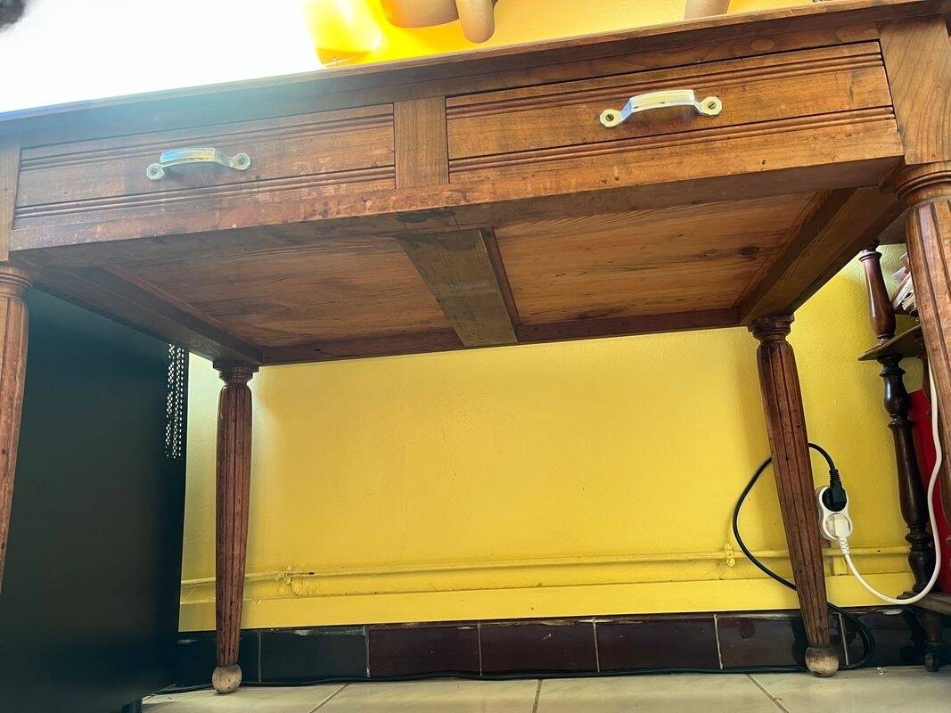 Table en bois ancienne