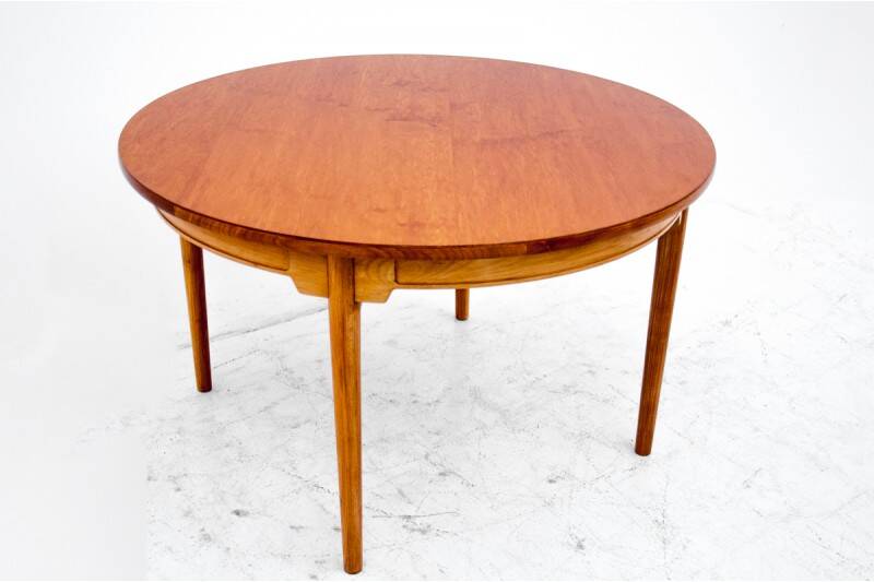 Dining table, Hans J. Wegner for Johannes Hansen, Denmark, 1960s