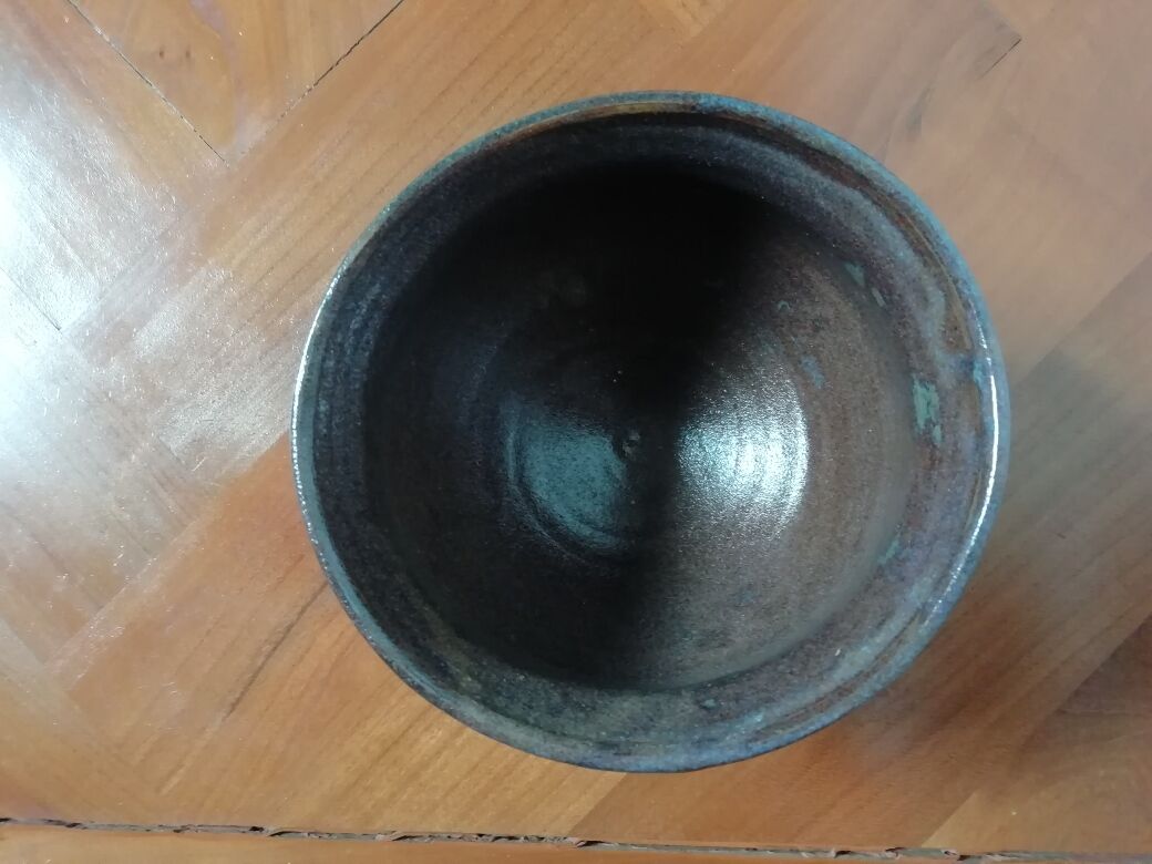 Set of 2 ceramic pots