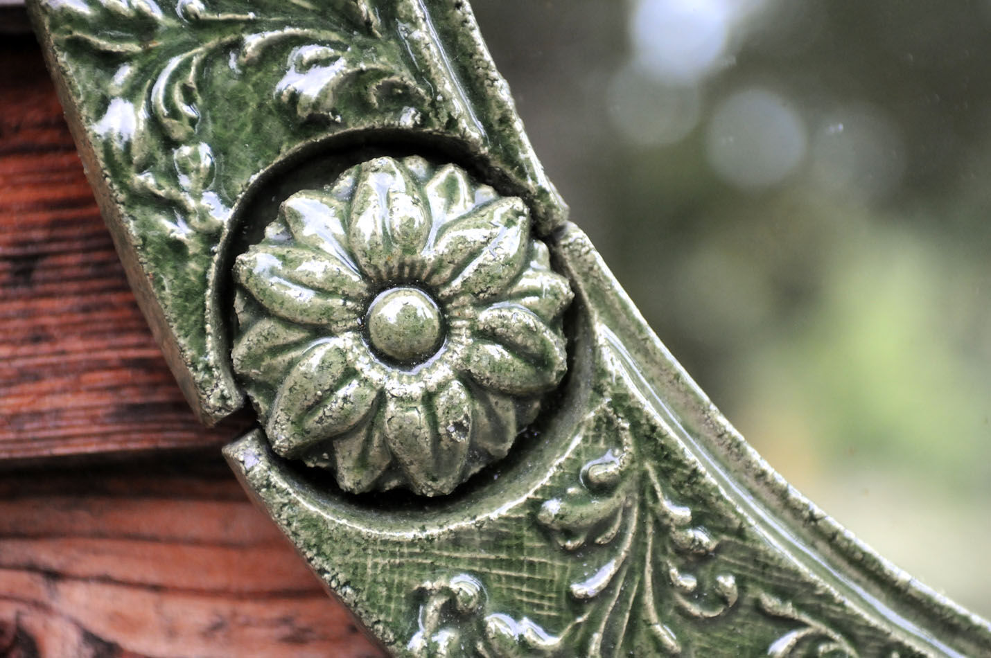 Oval green ceramic mirror - 73x51cm