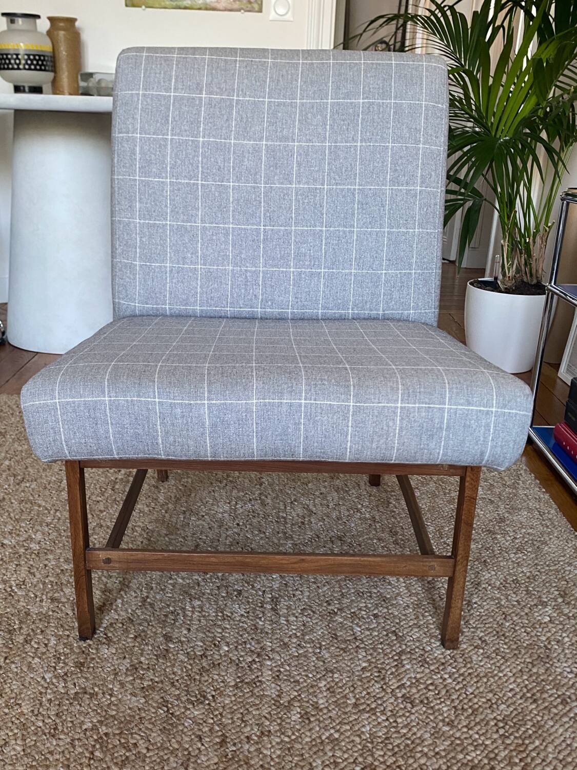 Vintage armchair with a Scandinavian spirit