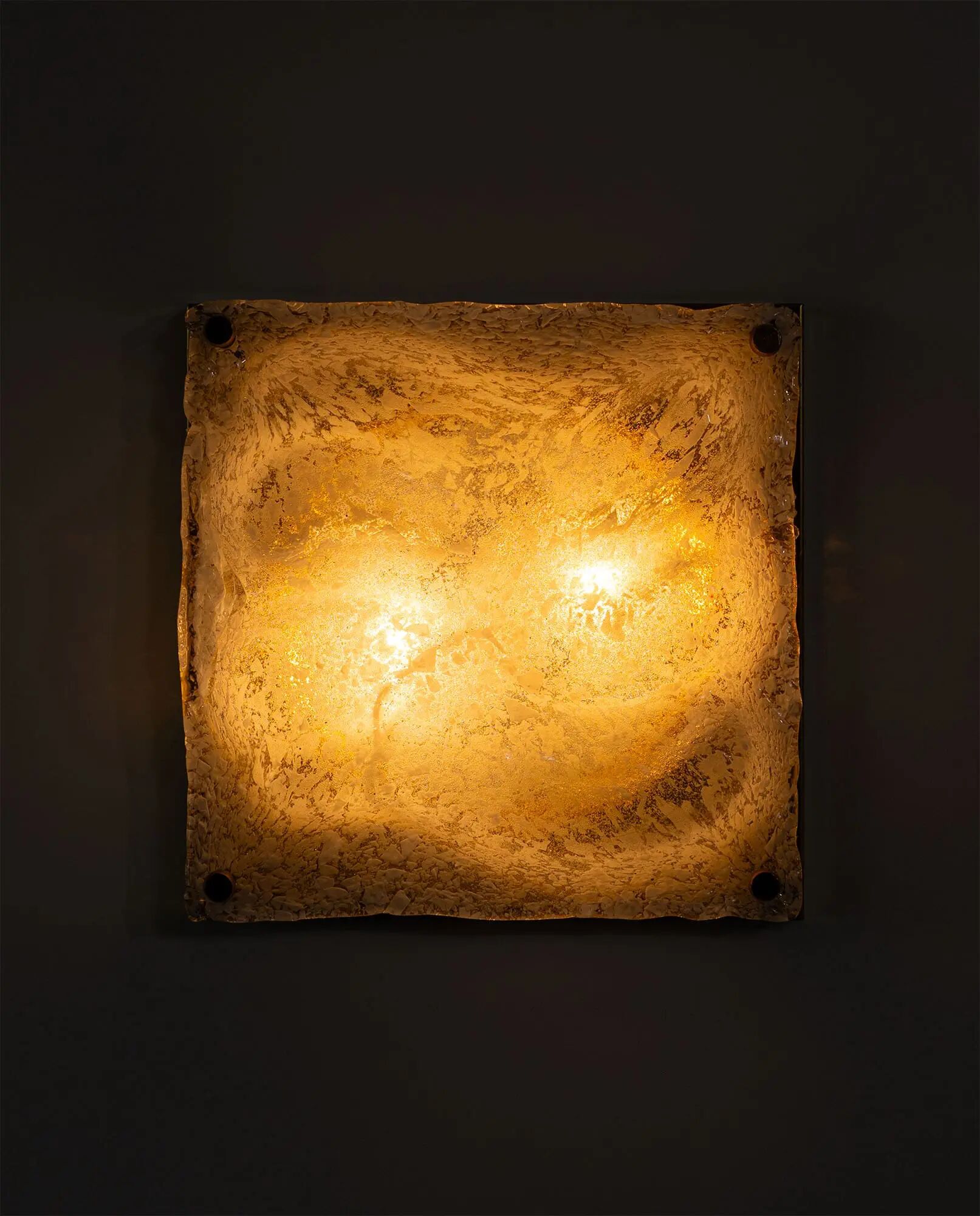 Sculptural Murano ice glass wall lamp, Italy 1970