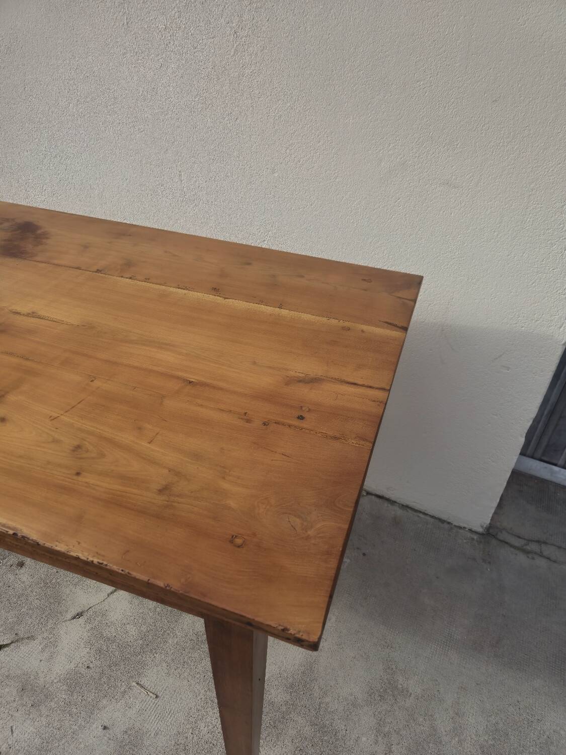Rustic farmhouse table in solid cherry wood 19th century - 1m91.5