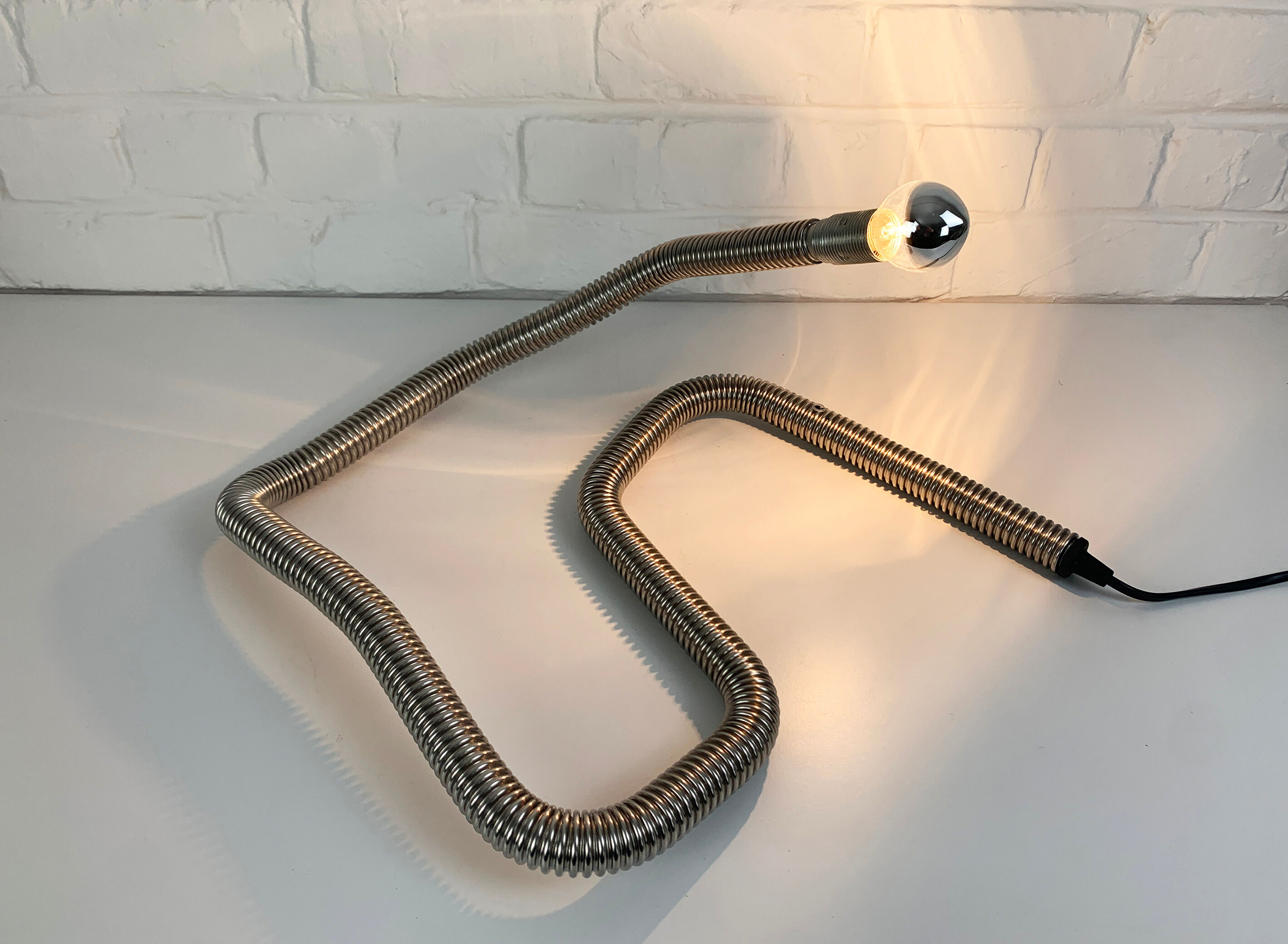 Table lamp snake minimalist flexible tube cobra chromed metal