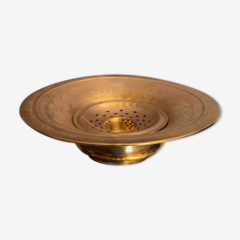 Bronze brass dish with chiseled decor Art of Islam Middle East