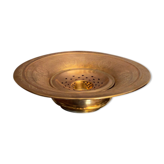 Bronze brass dish with chiseled decor Art of Islam Middle East