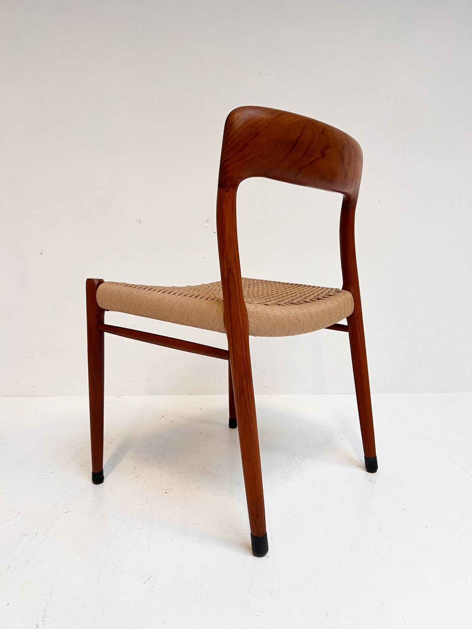 Refurbished set of 4 Model 75 chairs by Niels Møller, 1960s