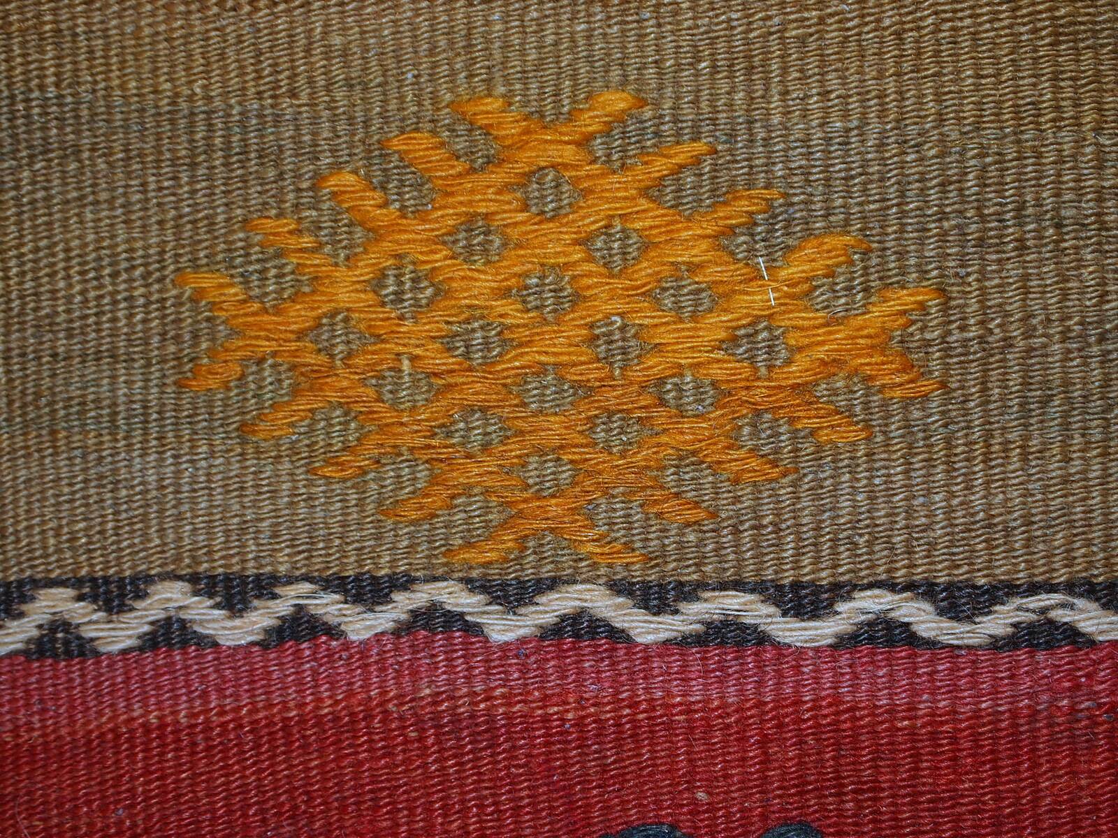 Kilim vintage fait main Sumak persan 70cm x 132cm (1940s)