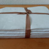Six serviettes de table anciennes damassées