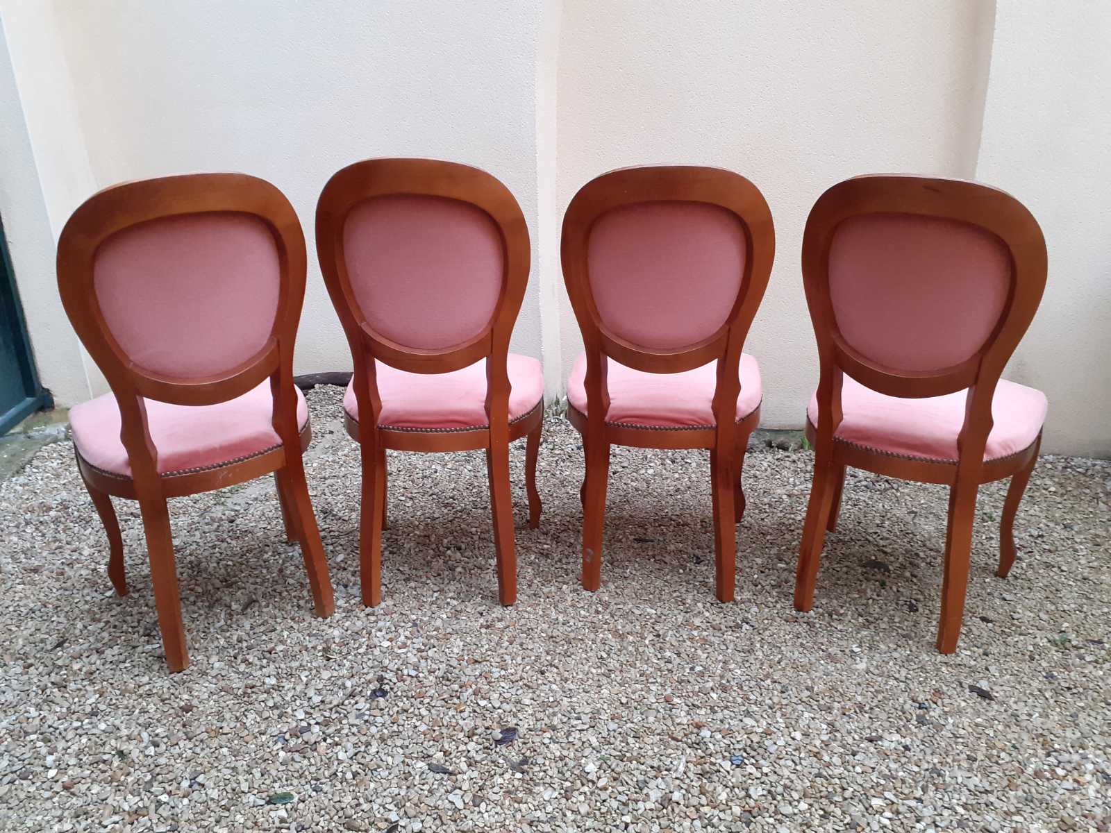 Lot de 4 chaises médaillon de style Louis Philippe