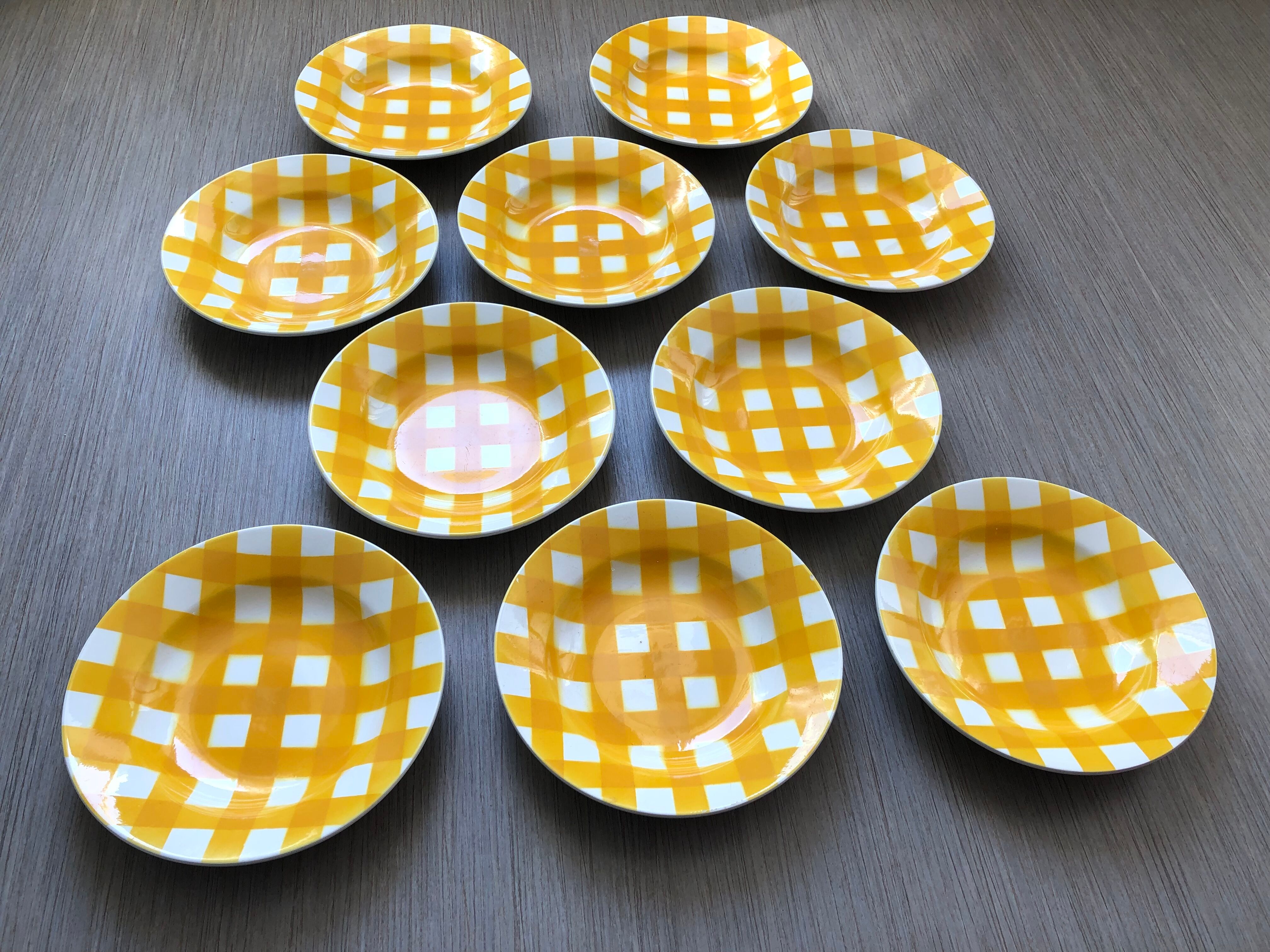 Hollow plates Sarreguemines yellow tiles