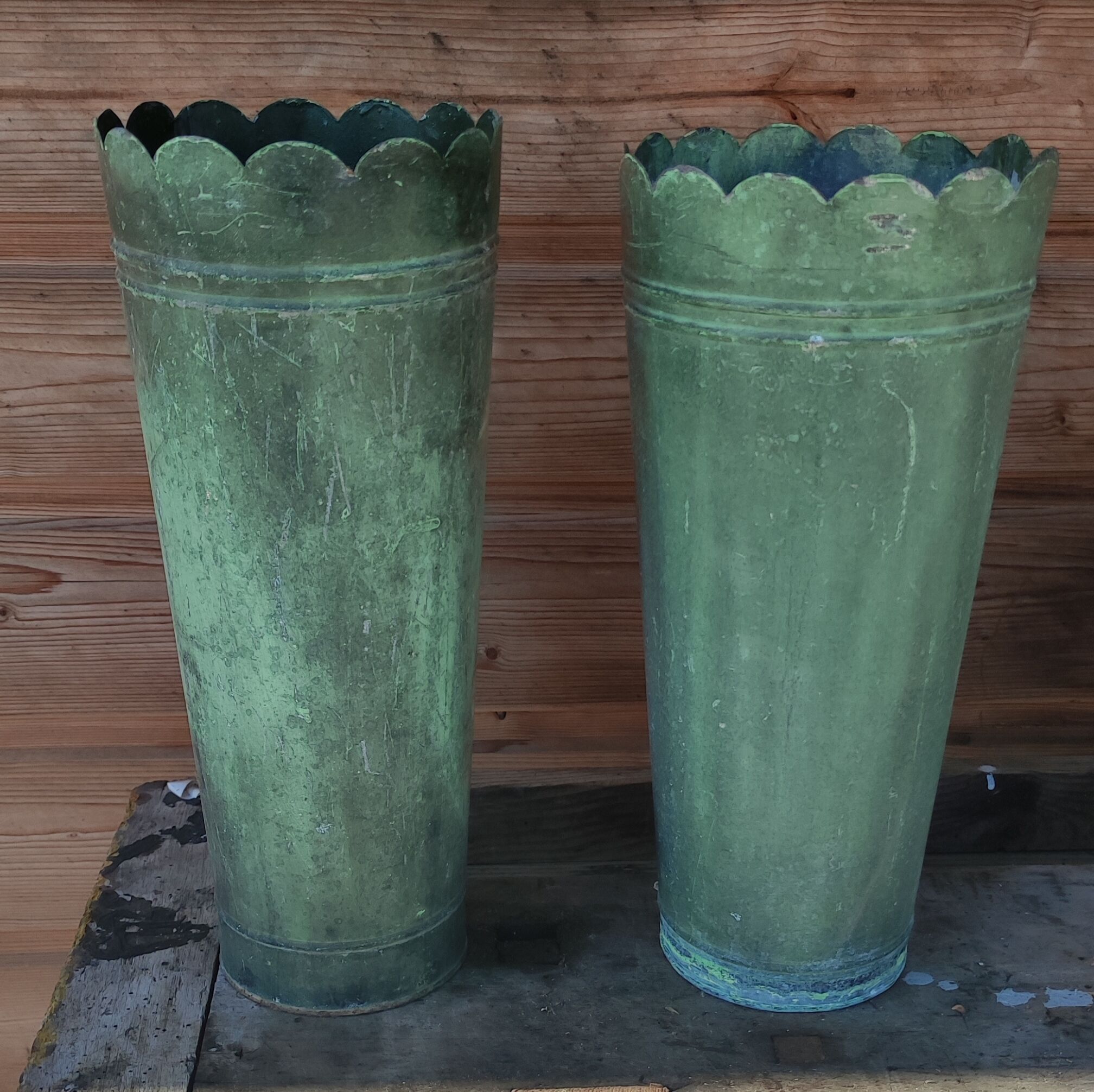 Lot 10 anciens pots de fleuriste en zinc