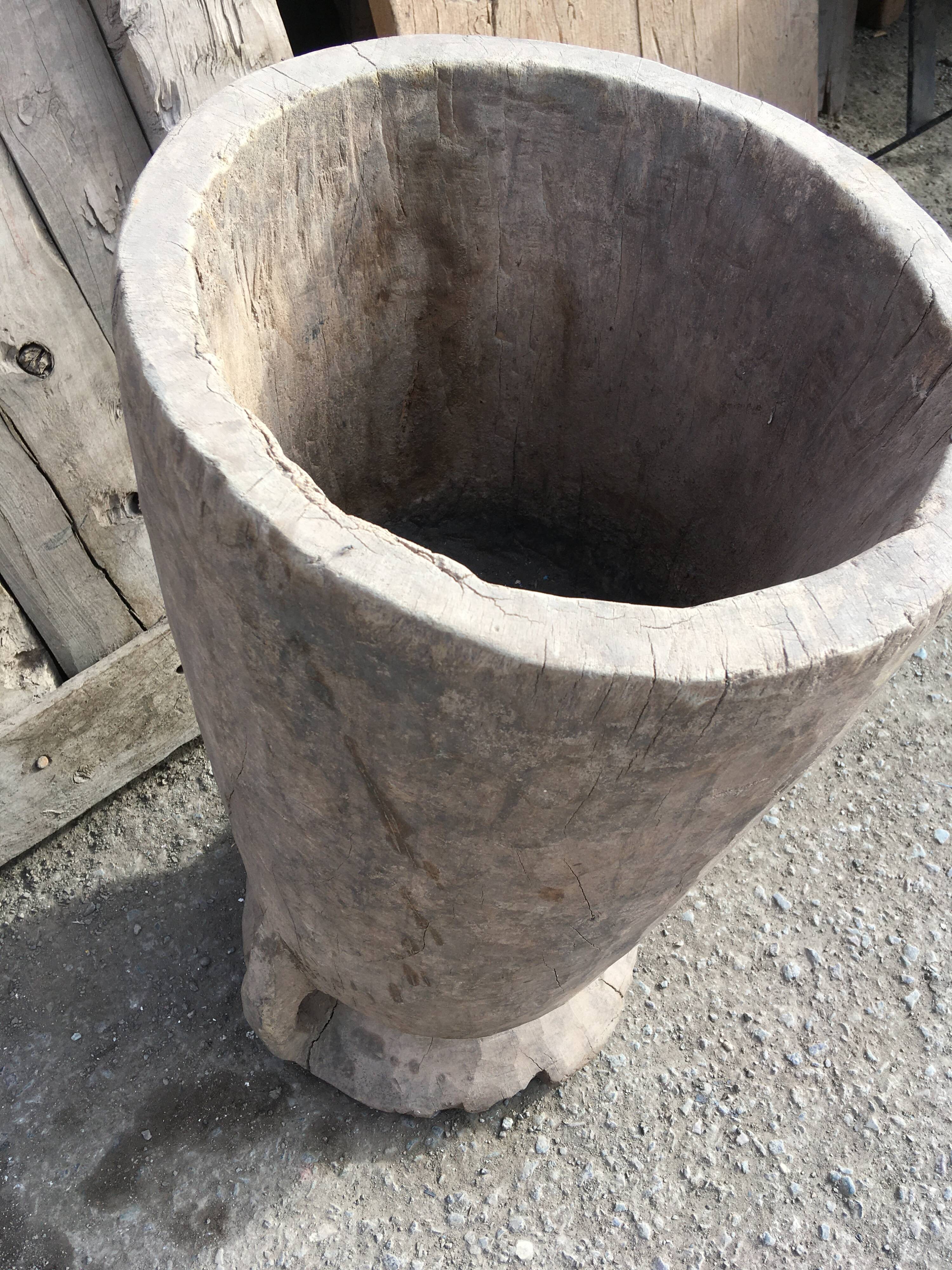 ANCIENT AFRICAN WOODEN MORTAR AND PESTLE 2