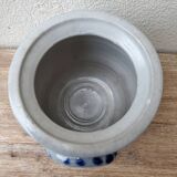 Stoneware pot with Betschdorf salt signed