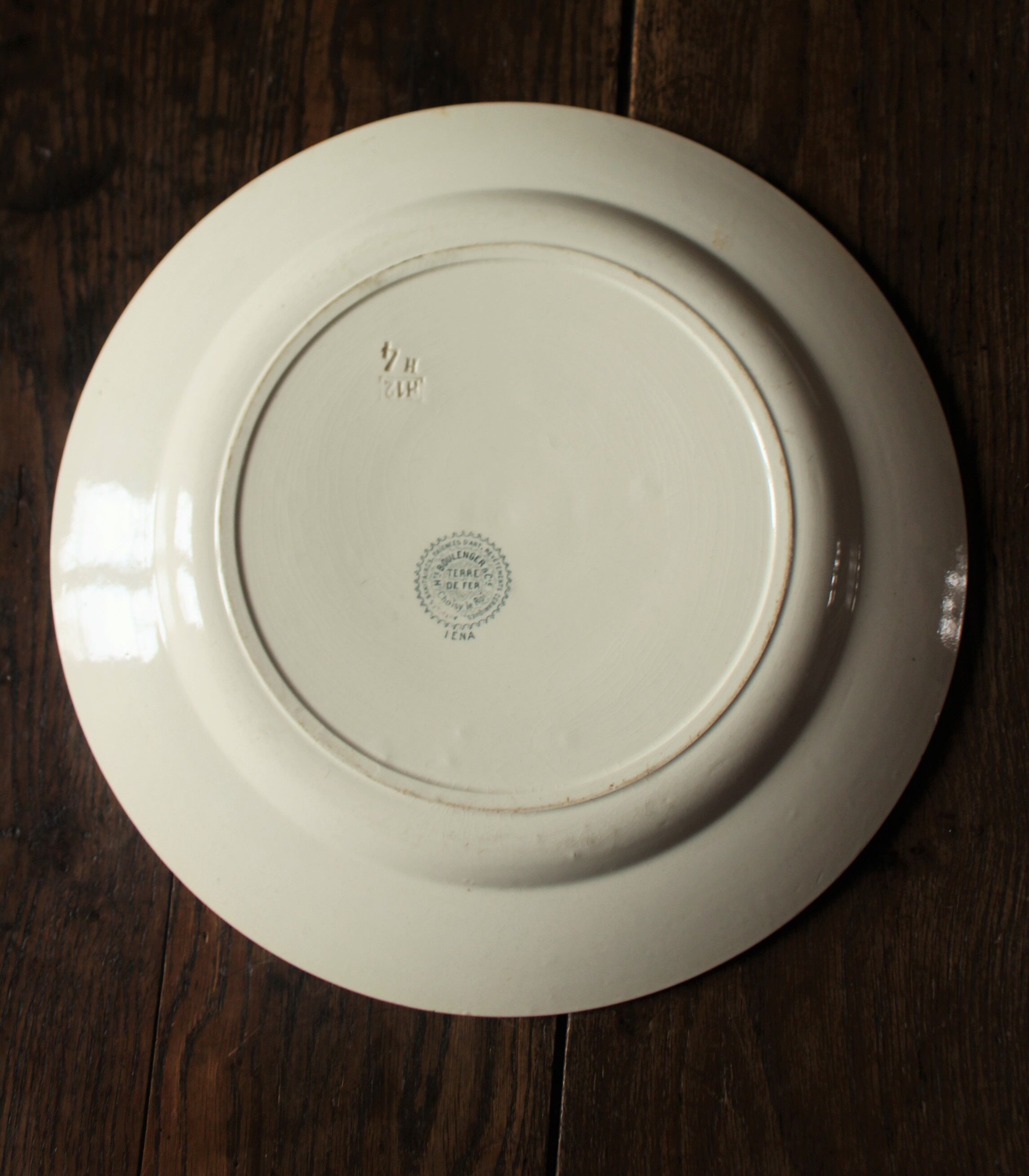 Plat rond terre de fer vert iena Choisy le roi