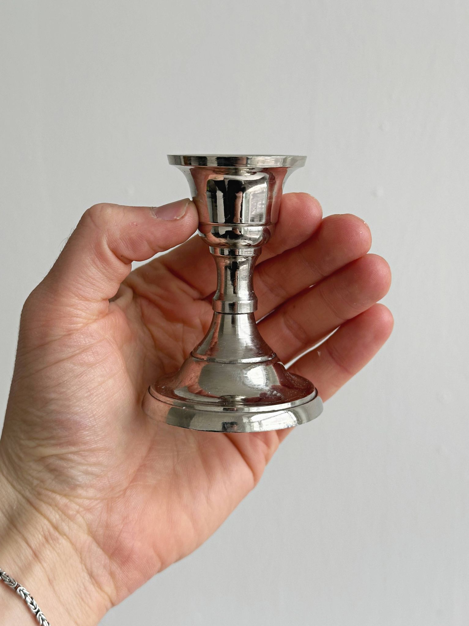 Petit bougeoir métal léger