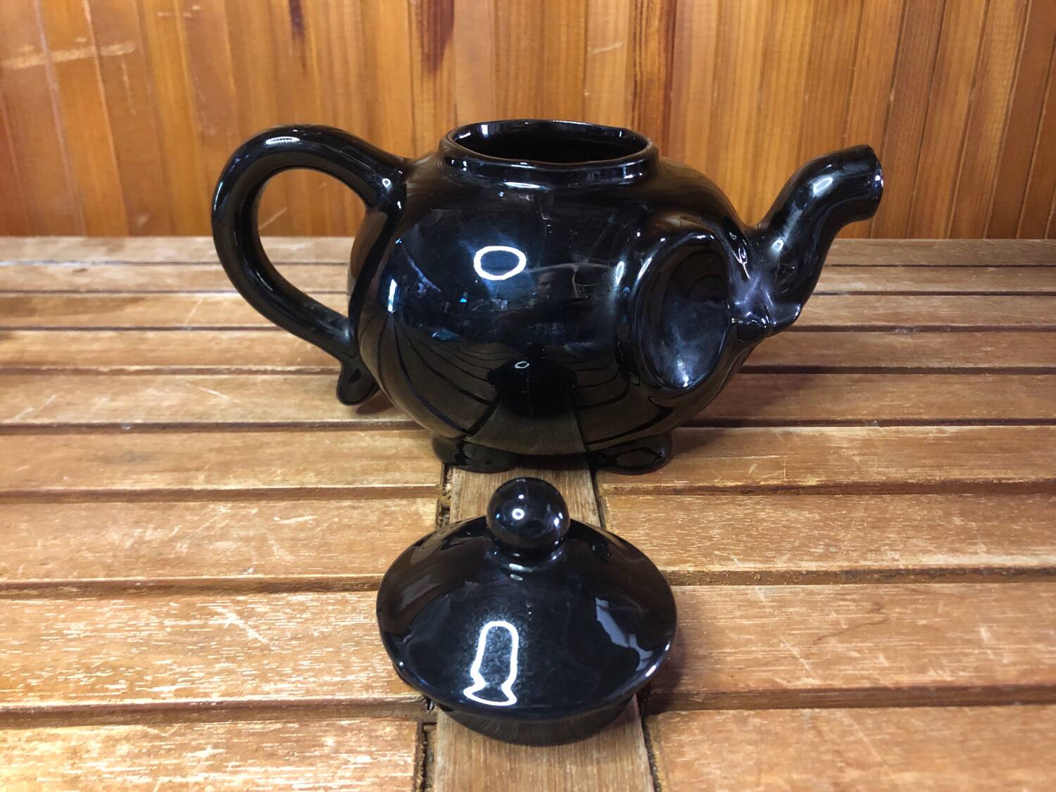 Old vintage black ceramic elephant shaped teapot #a474