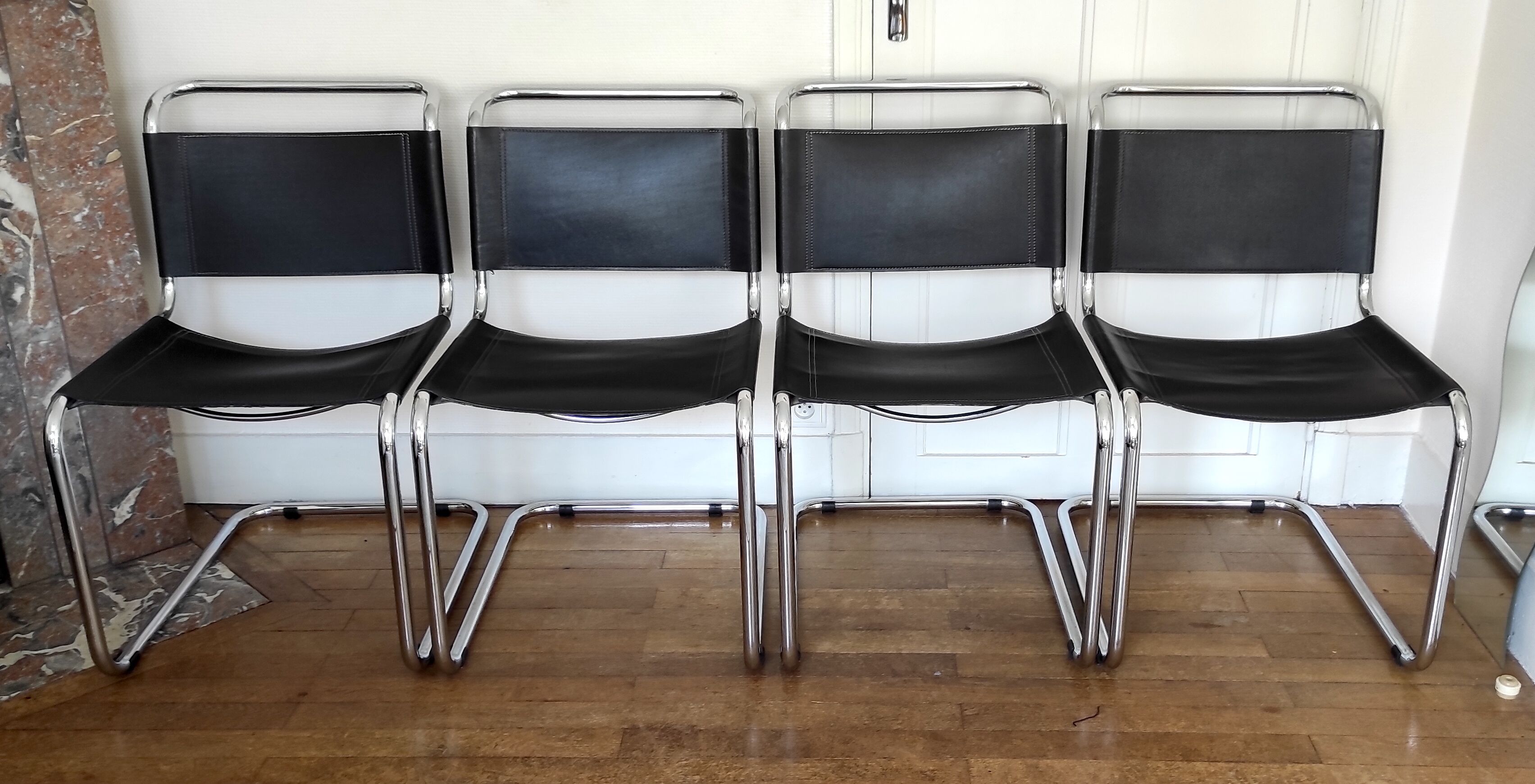 Chair design Breuer model B33 – edition of the 80s