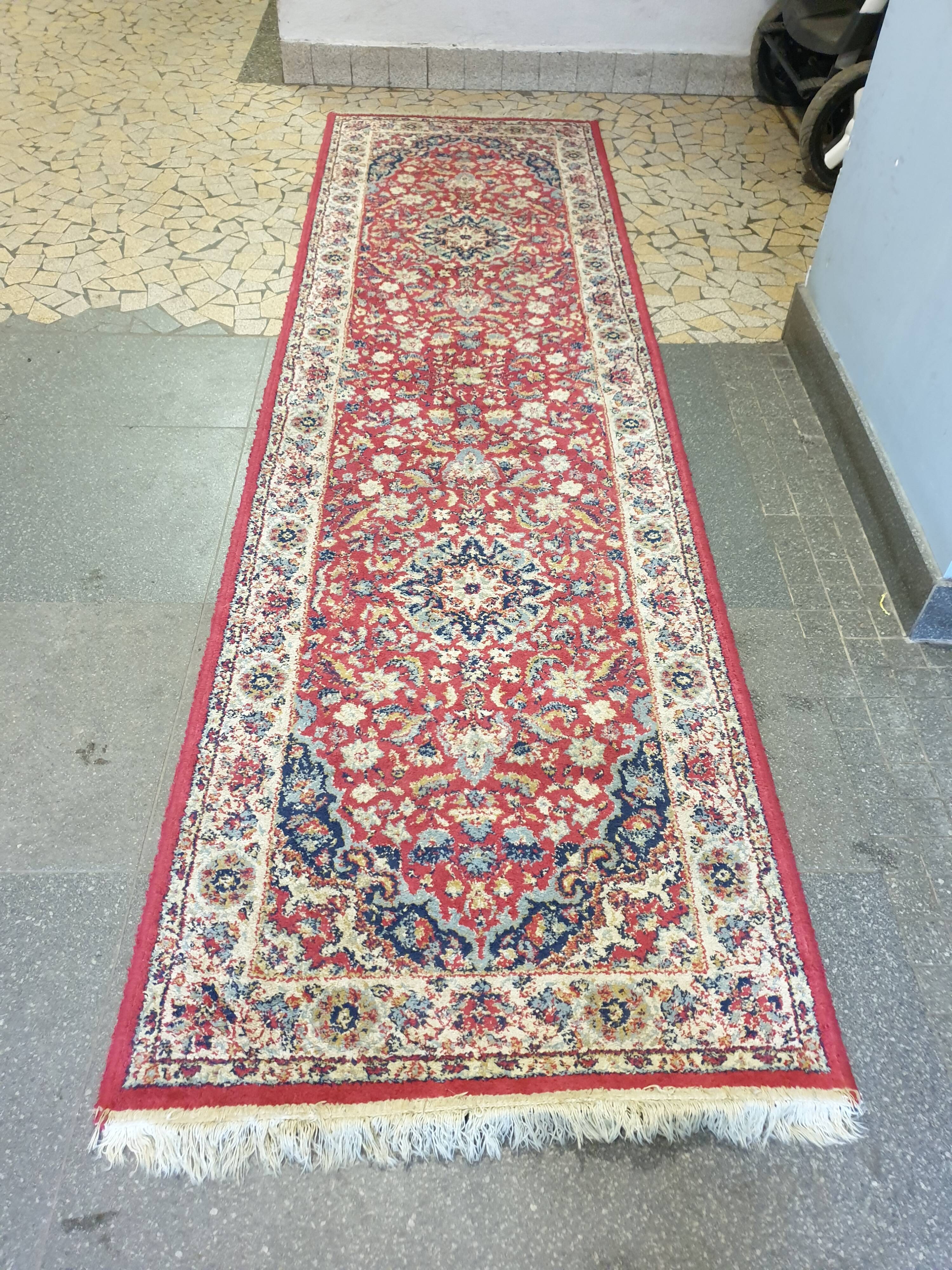 Corridor carpet silk wool dispahan