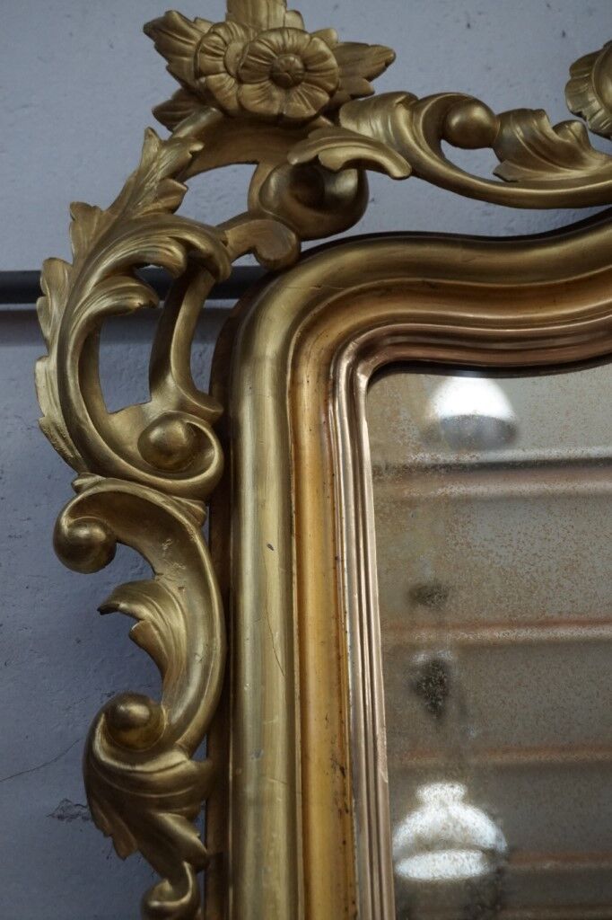 Baroque mirror