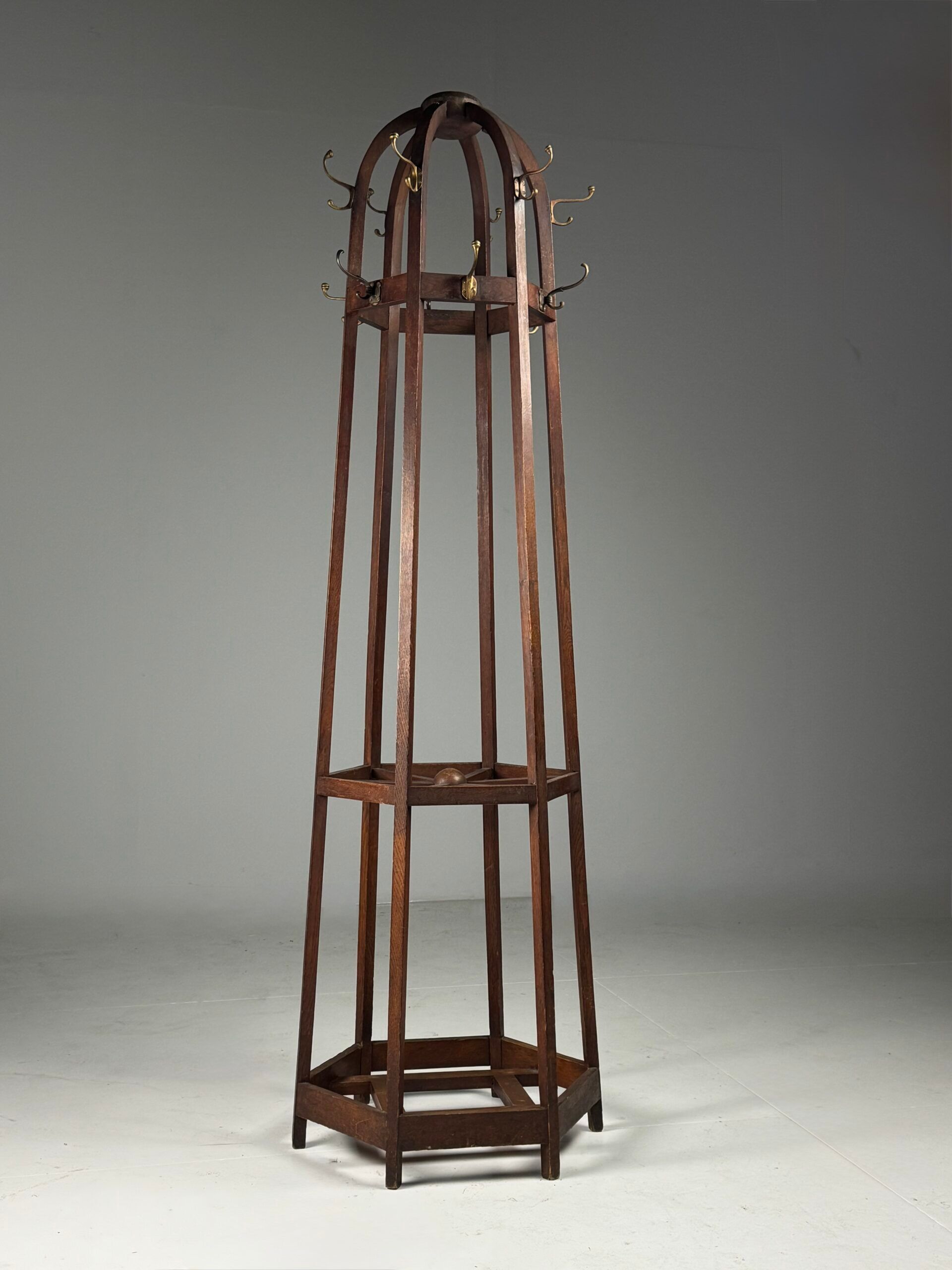 Porte-manteau ancien Arts et Crafts
