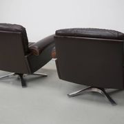 Pair of Vintage De Sede DS-31 Swivel Armchairs in Brown Leather